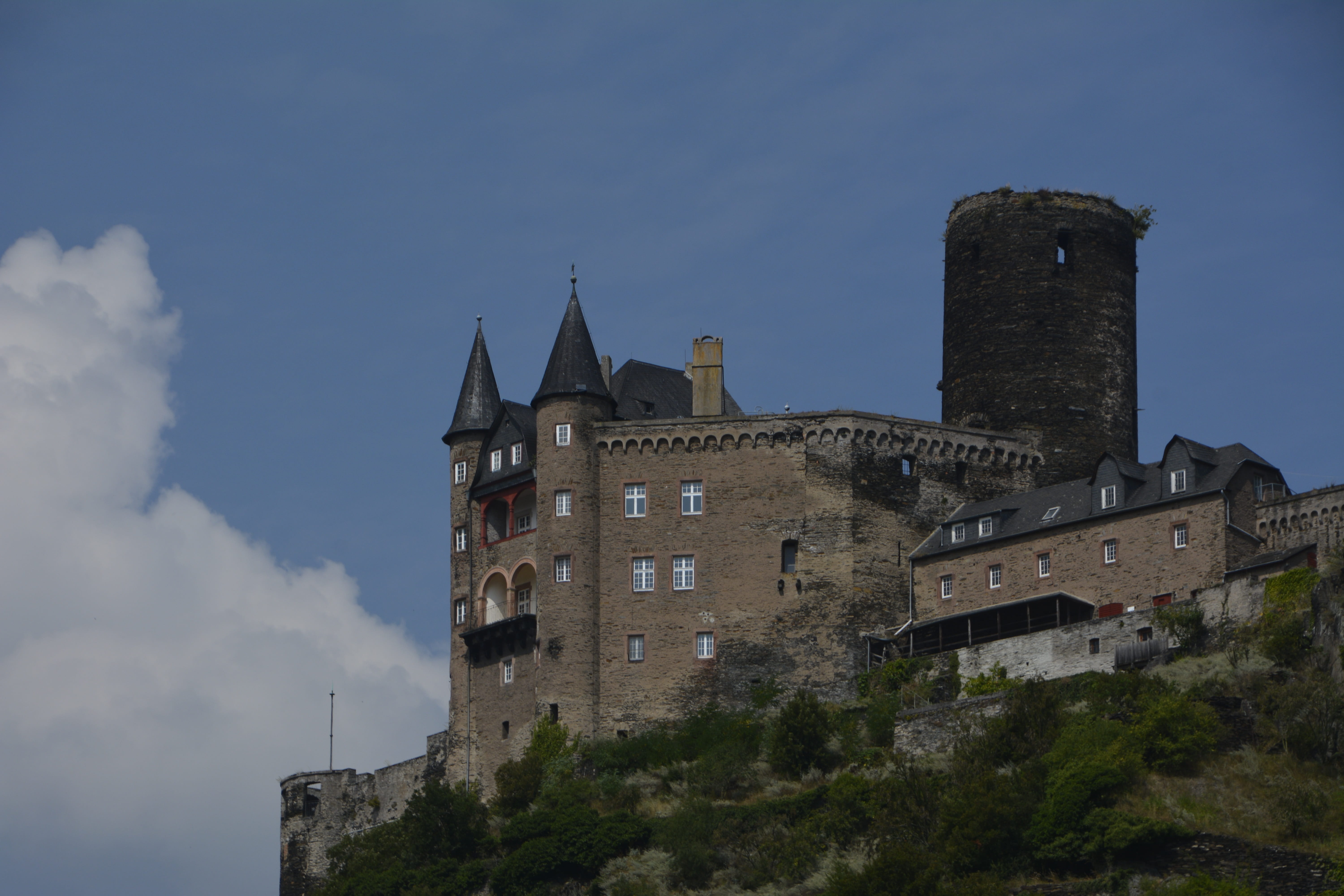 the past, river, view, current, 5K, low angle view, tourism, architecture, travel, romantic, tower, fort, travel destinations, history, outdoors, summer, HD Wallpaper
