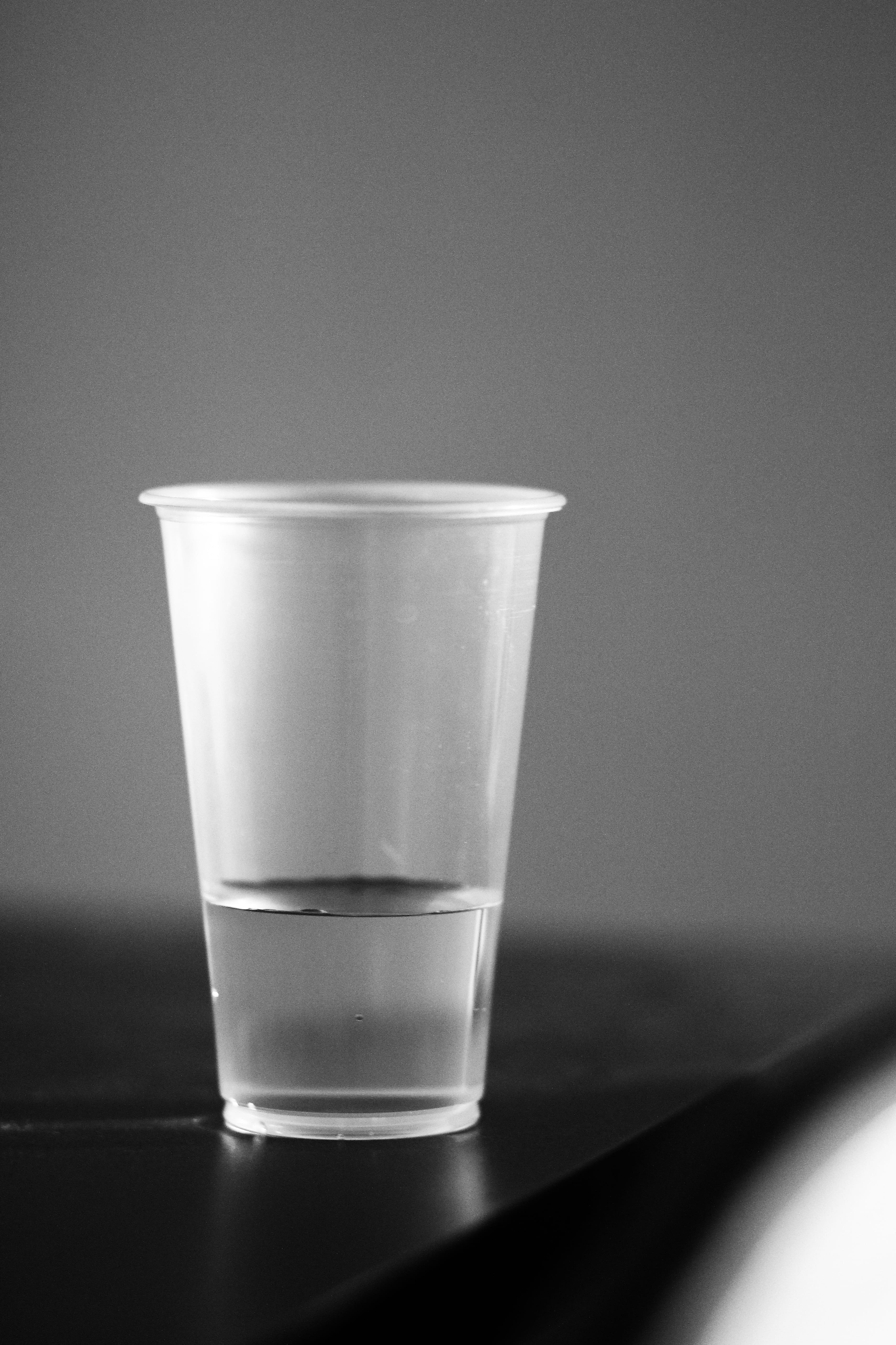 table, 5K, measuring cup, single object, jar, aluminium, indoors, nature, photography, water, coffee cup, beer, beverage, close-up, freshness, desk, beer glass, Phone HD Wallpaper