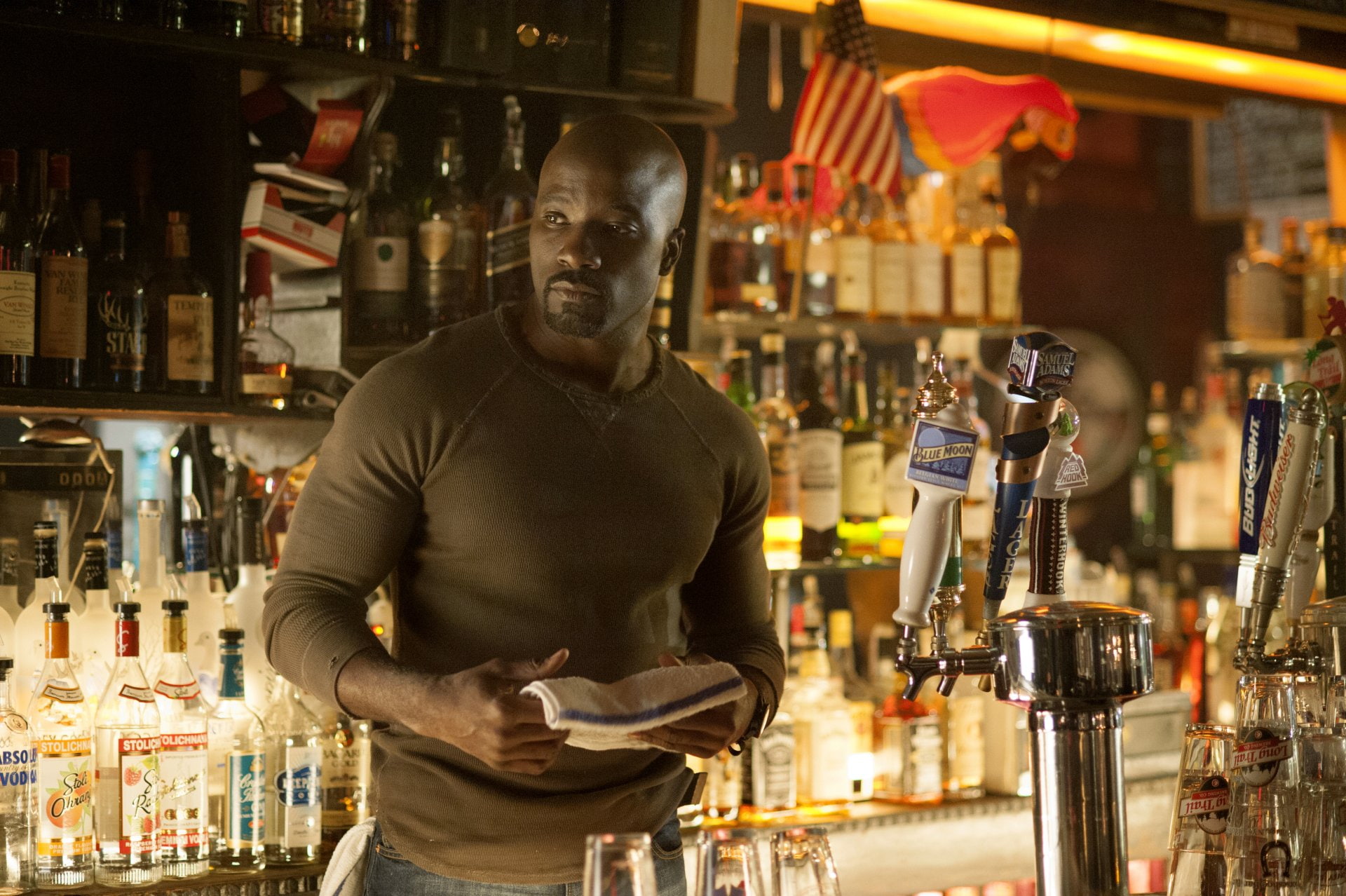 1080P, front view, bartender, men, entrepreneur, drink, food and drink, Jessica Jones, standing, waist up, Mike Colter, one person, occupation, business, HD Wallpaper