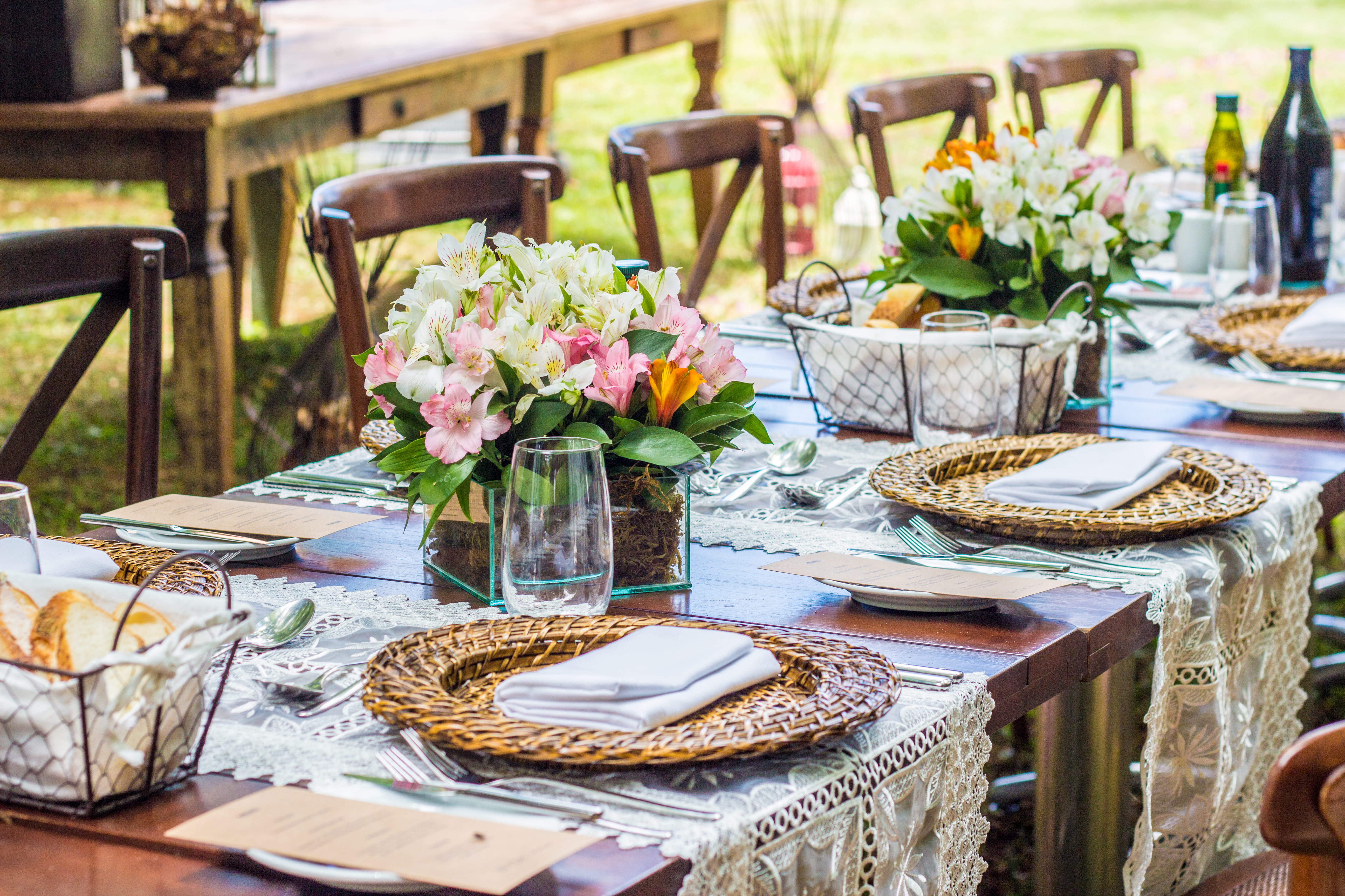beautiful flowers, outdoors, container, bouquet, flowering plant, fine, chair, basket, tablecloth, bouquets, plates, grass, chairs, vase, setting, beauty in nature, HD Wallpaper