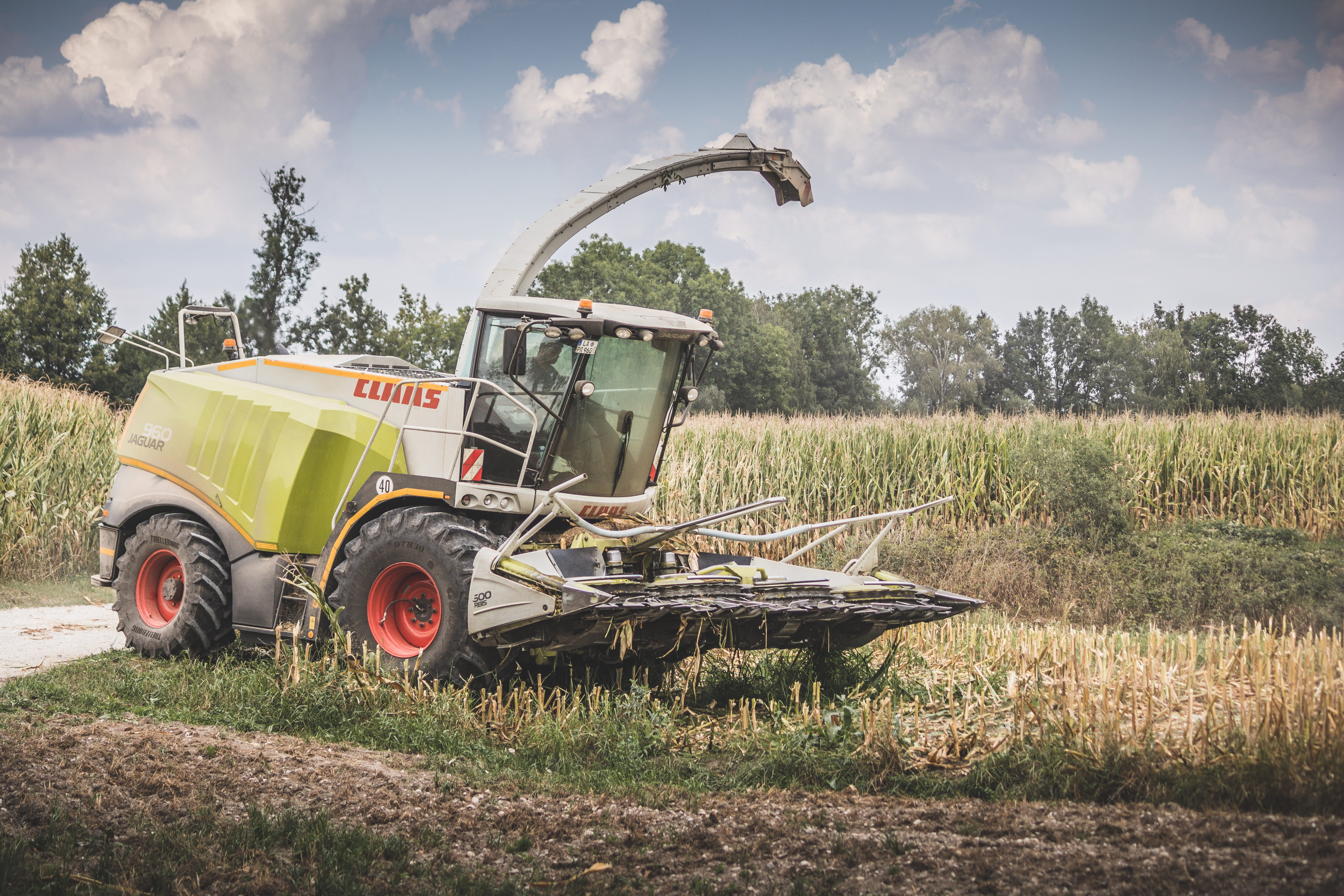 cloud - sky, tree, sky, landtechnik, farm, growth, commercial vehicle, agricultural machine, side view, vehicle, harvest, rural scene, land, working machine, HD Wallpaper