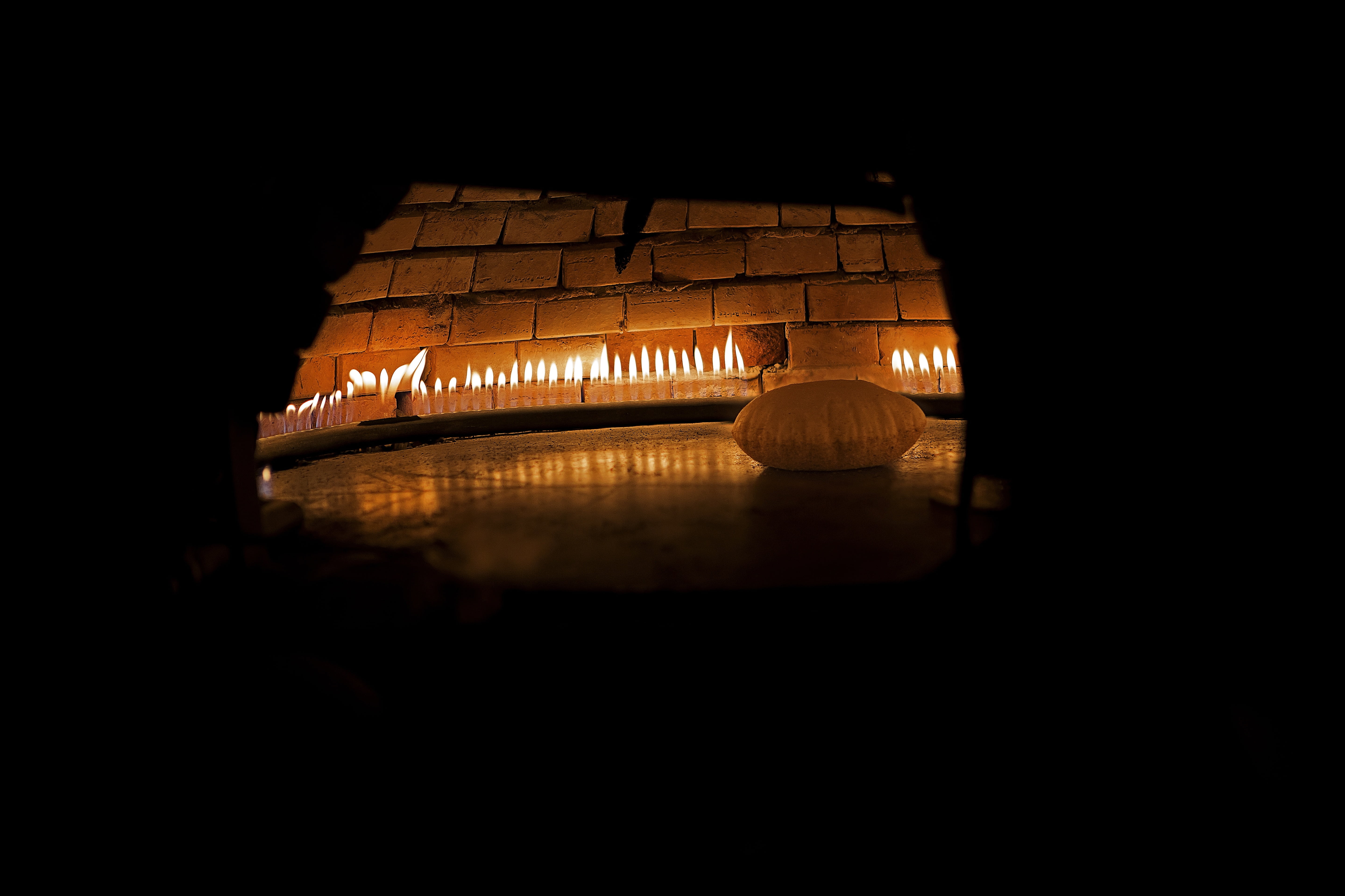 restaurant, light - natural phenomenon, the past, cultures, religion, symbol, restaurant food, meal, food menu, architecture, tea, night, bride, plate of food, HD Wallpaper