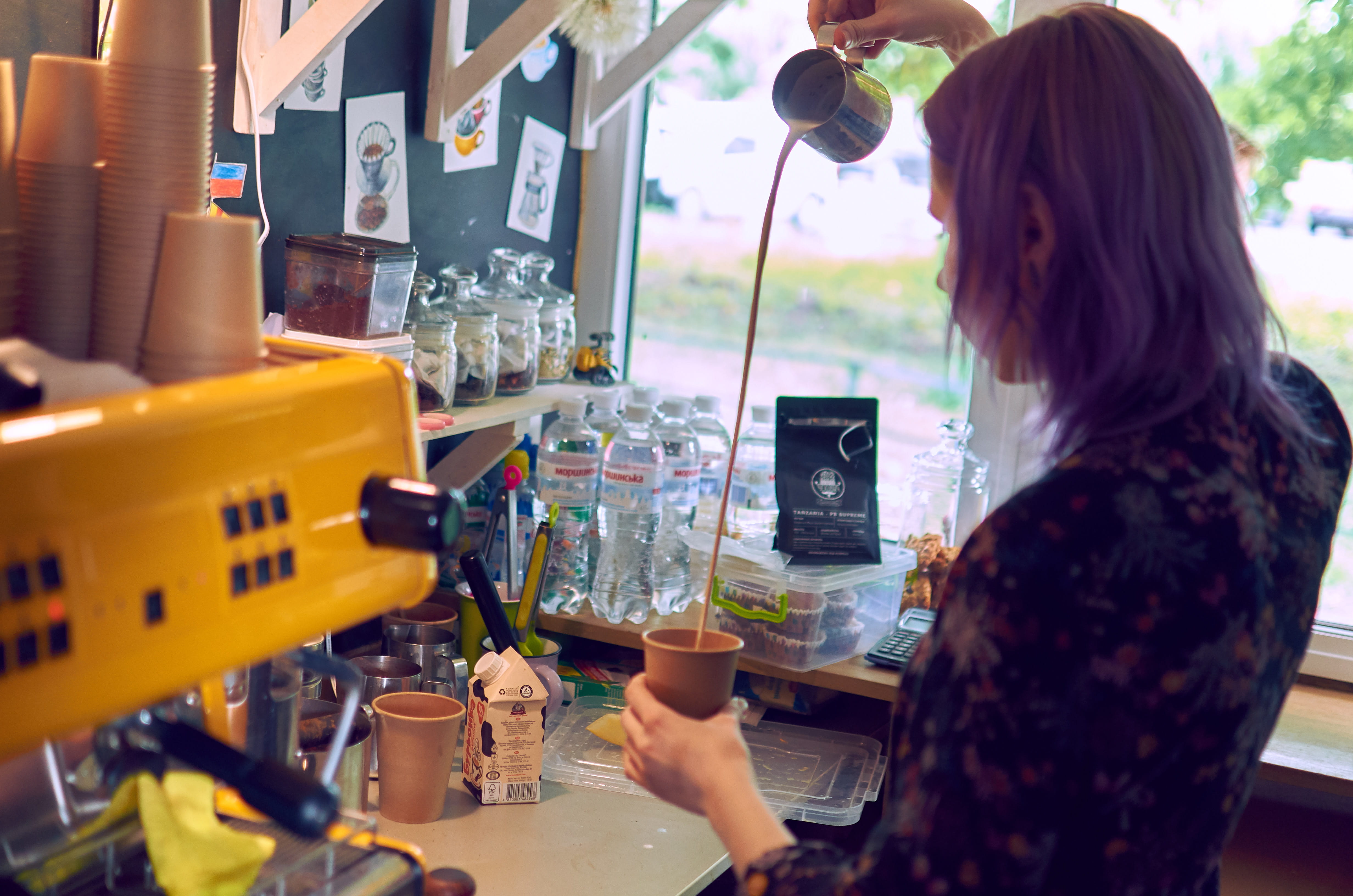refreshment, 4K, women, sunglasses, ukraine, coffee shop, cup, girl, bar counter, drinking glass, barista, machine, table, one person, coffee art, occupation, HD Wallpaper