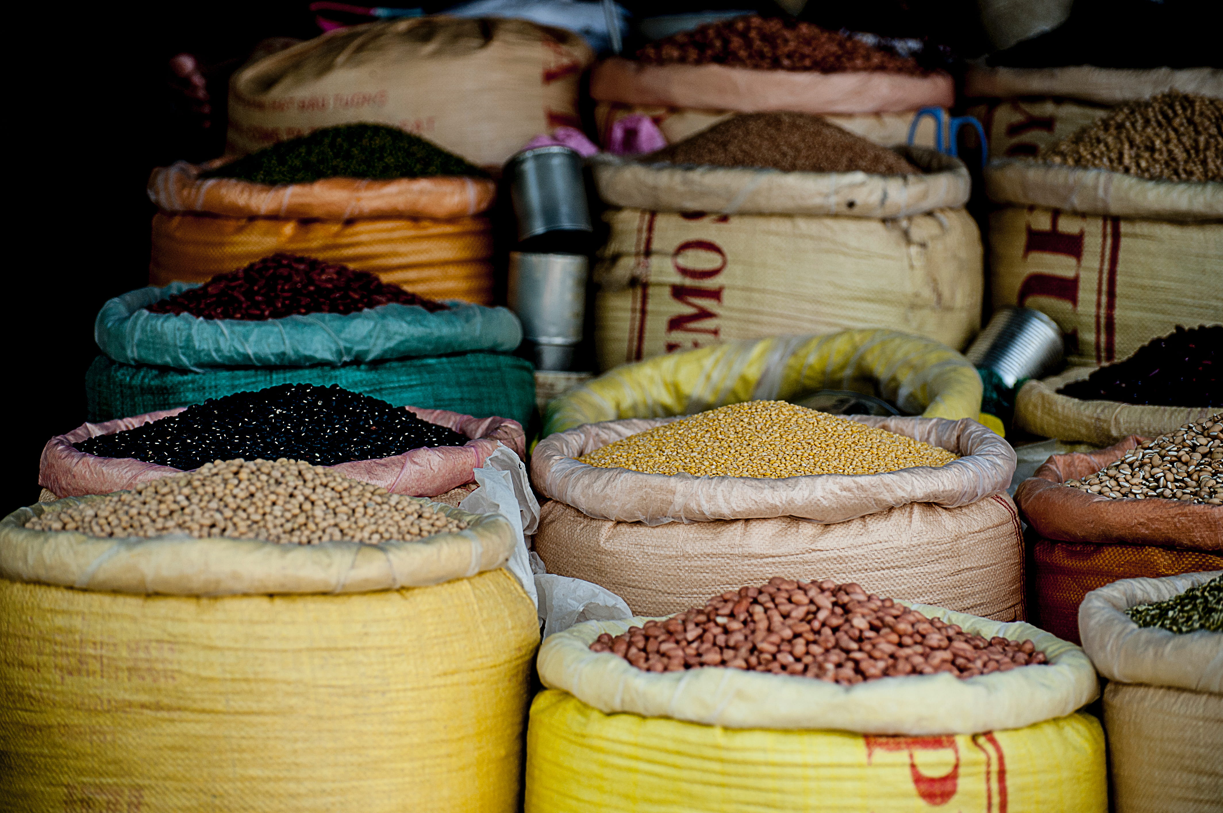 beans, 4K, wellbeing, food market, multi colored, lentil, indoors, food, choice, spices, bean, no people, food and drink, sack, still life, market, healthy eating, HD Wallpaper