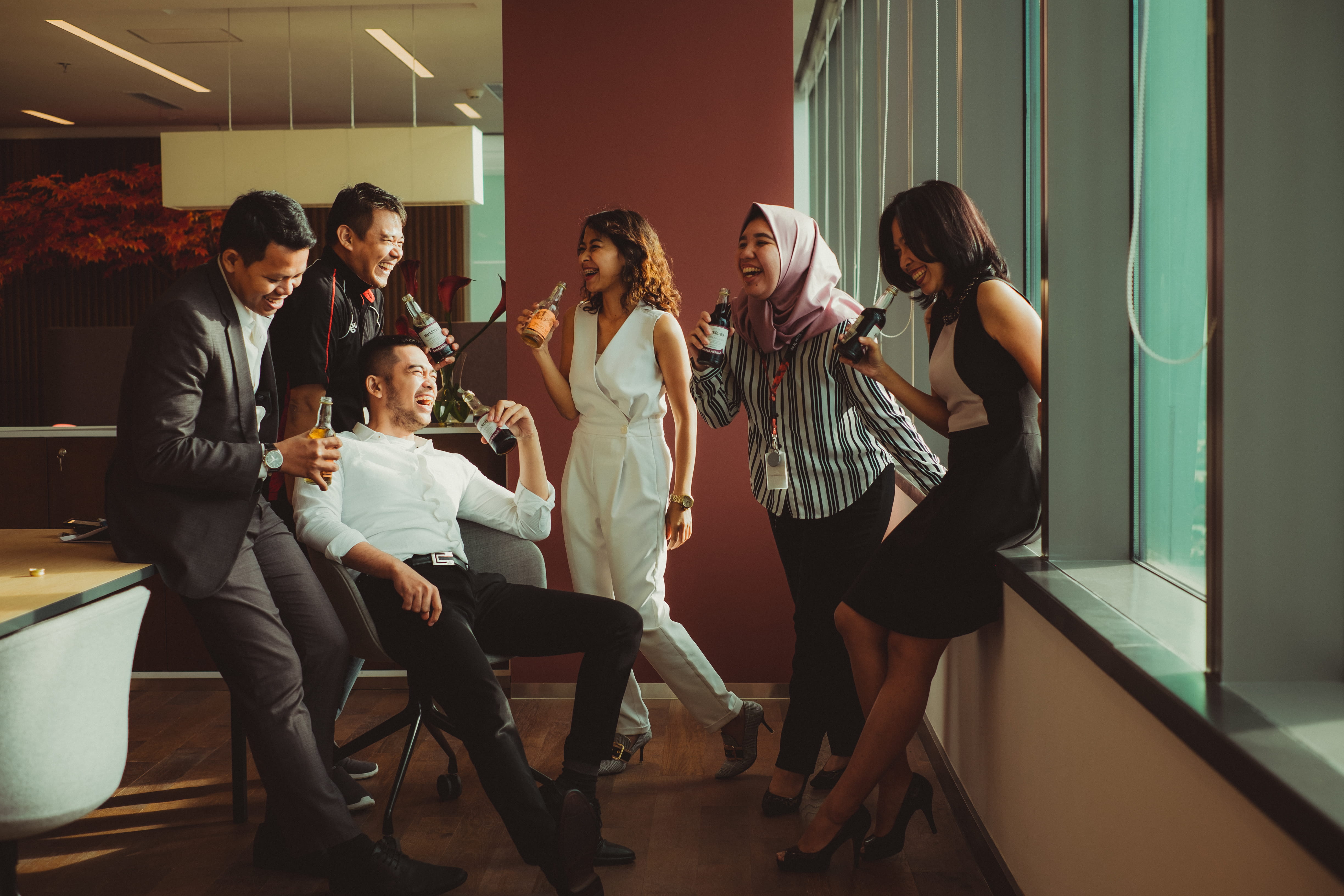 expertise, style, leadership, multi-Ethnic Group, workspace, table, smile, men, people, team, happiness, sitting, lifestyles, fun, confidence, manager, HD Wallpaper