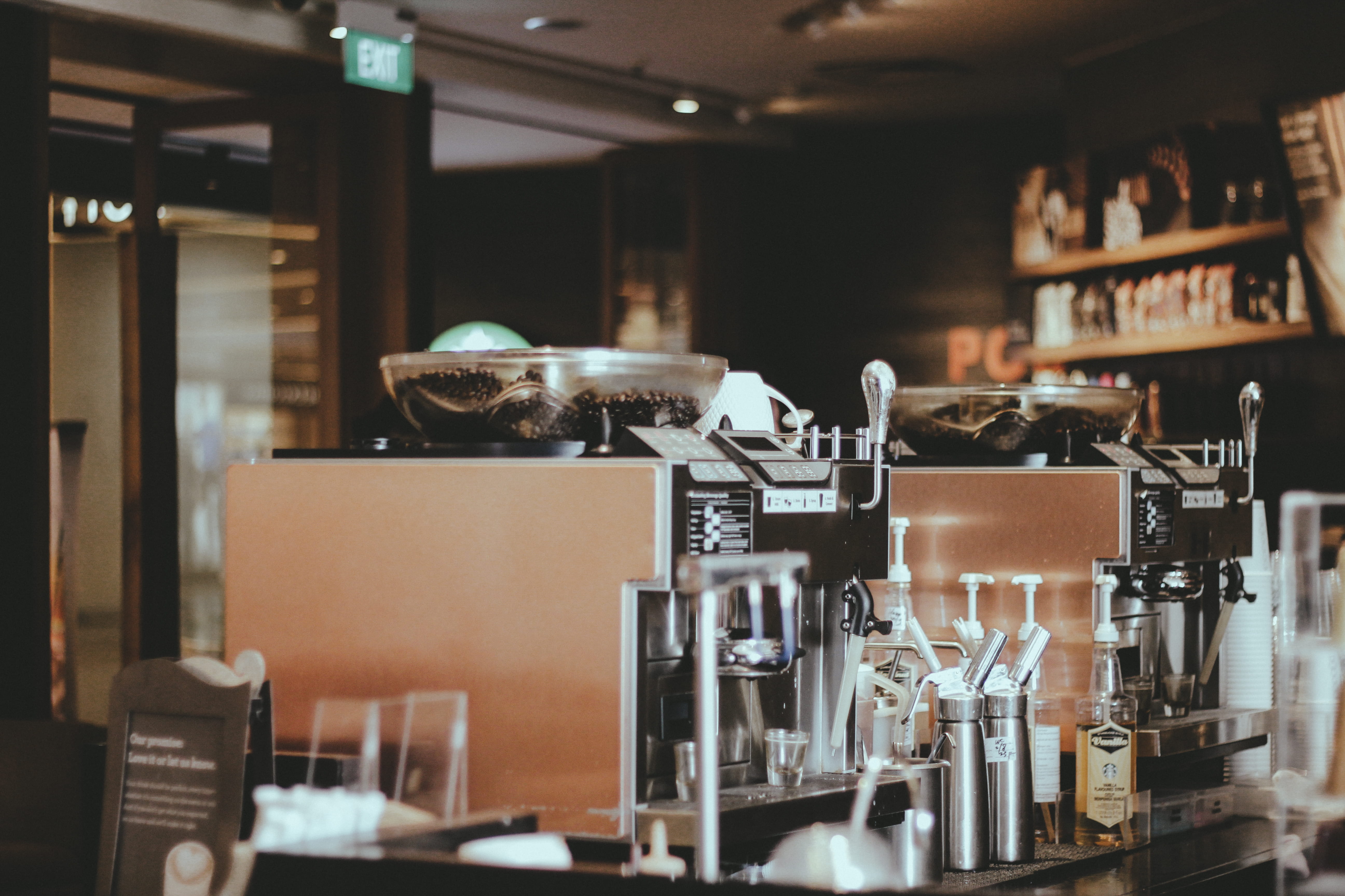 shelf, black, espresso, technology, machinery, closeup, coffee shop, drink, food and drink, coffee maker, absence, commercial kitchen, starbuck, coffeemachine, HD Wallpaper