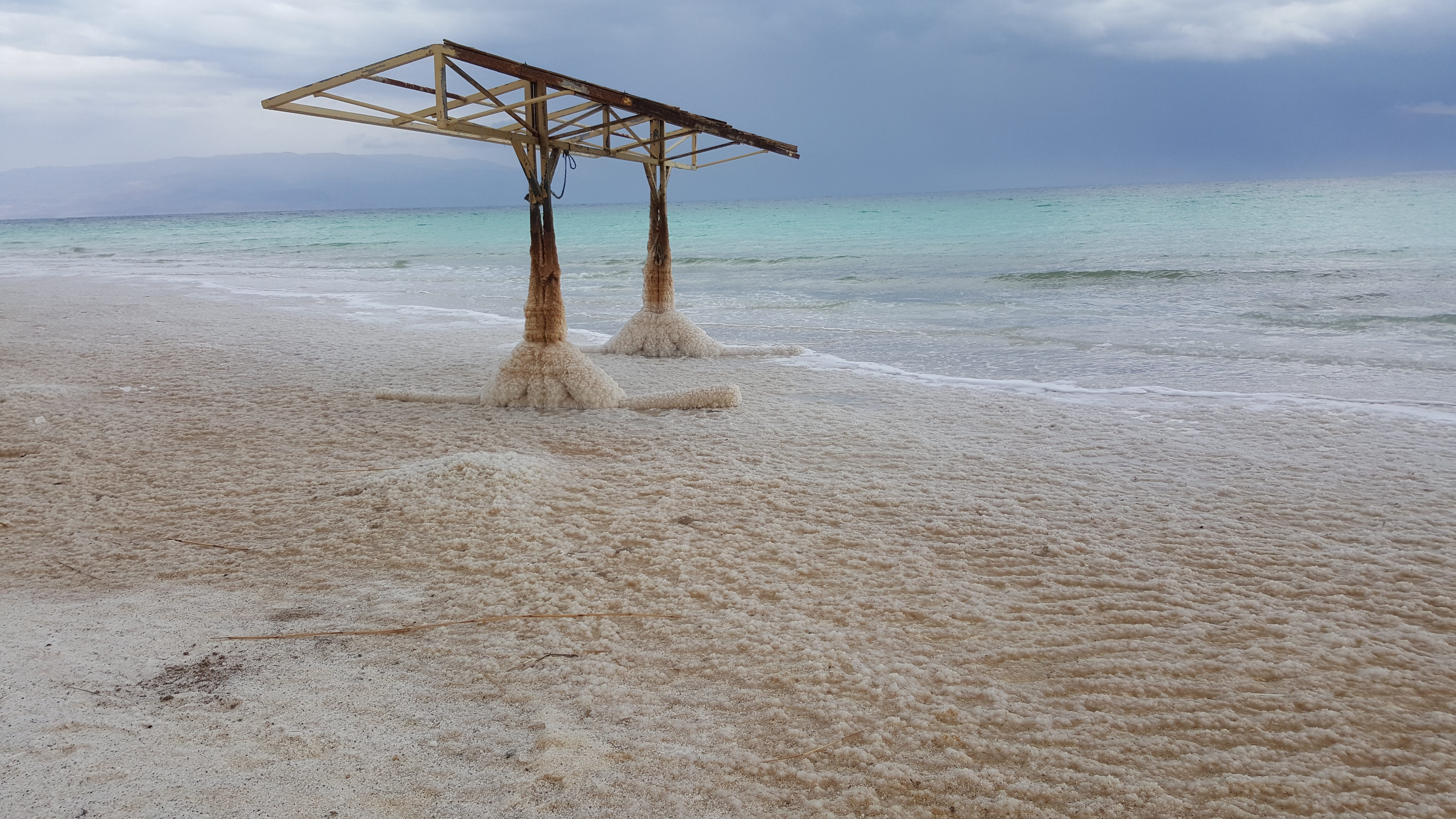 sea, water, outdoors, horizon, wave, Stone, Holiday, salt, sand, wooden roof, travel destinations, land, dead sea, no people, dead, drive, beach, salt crust, HD Wallpaper