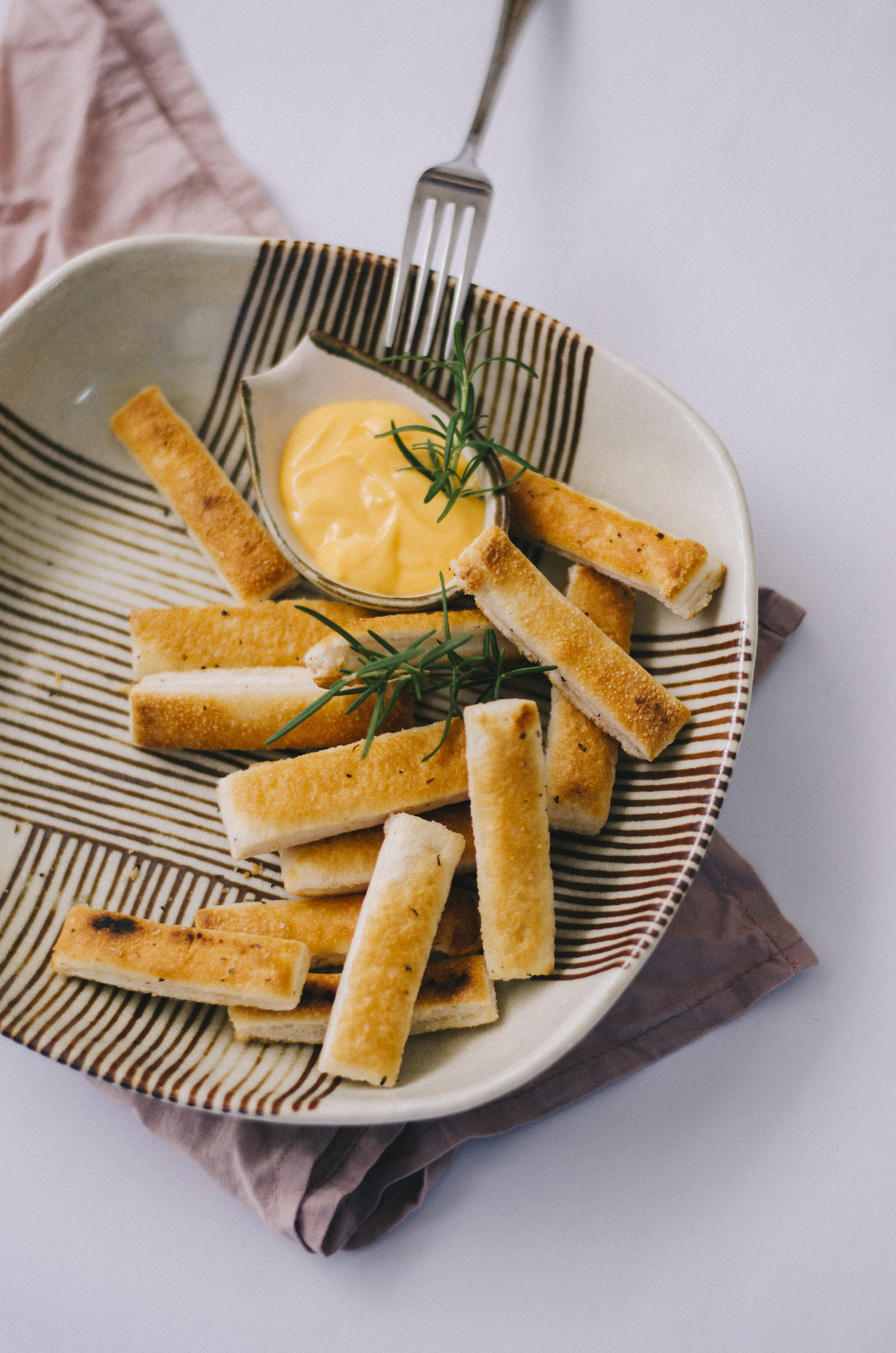 tasty, Italian, freshness, fried, eating utensil, no people, bakery, delicious, grissini, close-up, nutrition, rosemary, eating, breakfast, table, indoors, Phone HD Wallpaper
