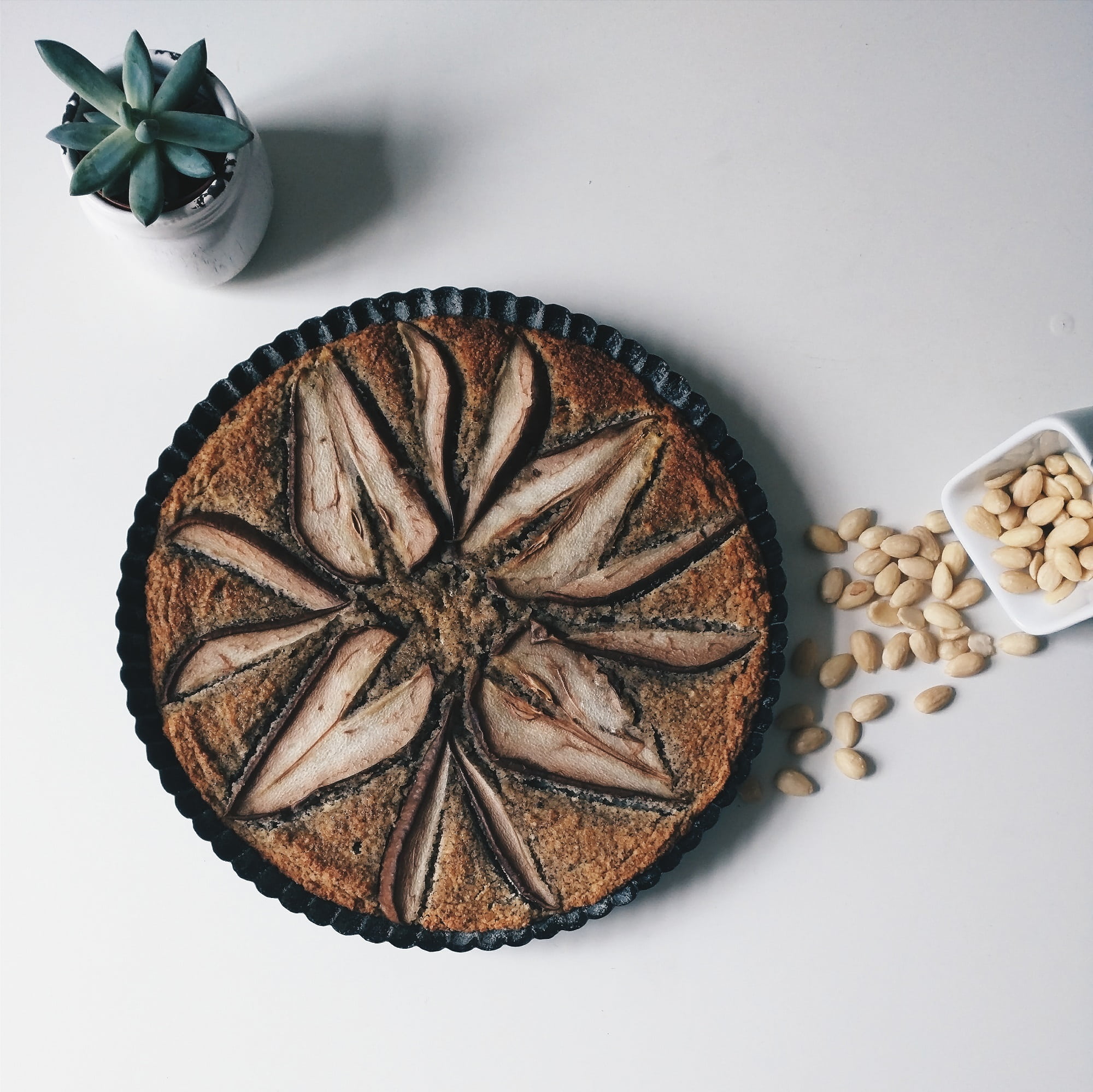 wellbeing, studio shot, tasty, seed, near, table, poppy seed almond cake, still life, baked, nuts, cake, food and drink, ingredient, snack, pears, fruit, HD Wallpaper