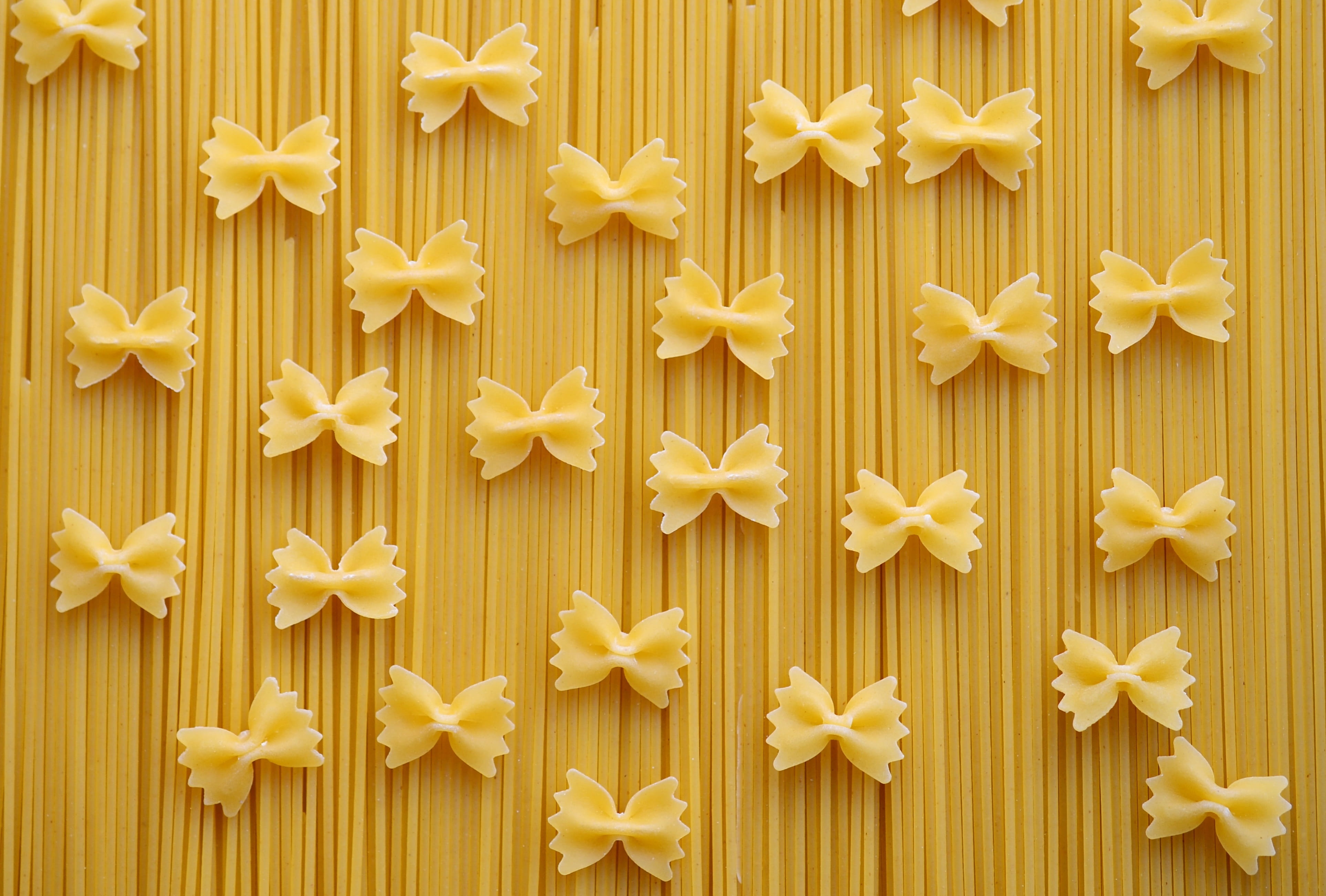 design, photo, indoors, 4K, food, nature, yellow, no people, choice, public domain, close-up, pasta, full frame, still life, large group of objects, Table, HD Wallpaper
