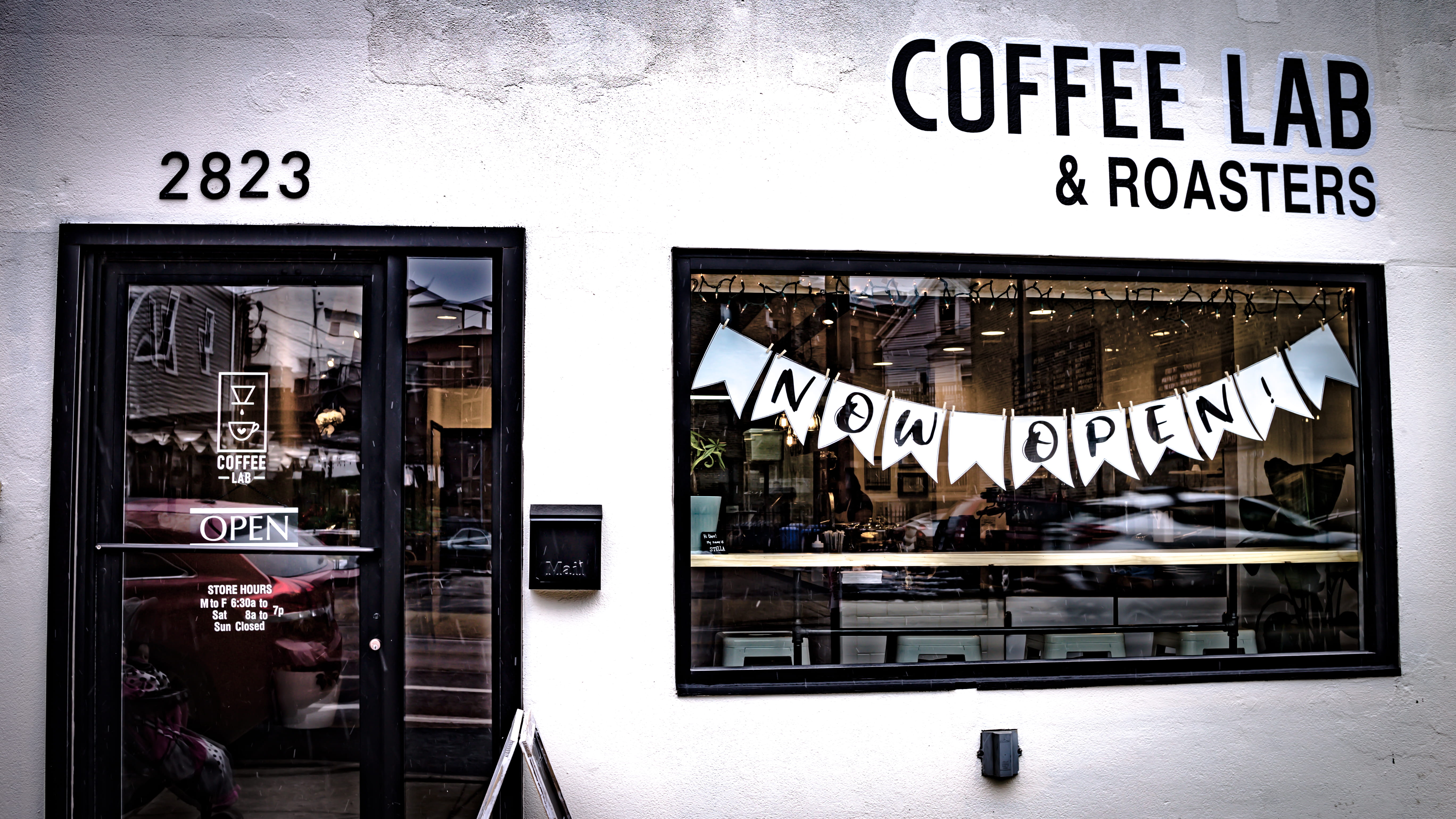 information, no people, transparent, Roast, 5K, Roasters, Coffee Shop, Chicago, glass - material, day, Street, the coffee lab, Flags, built structure, HD Wallpaper