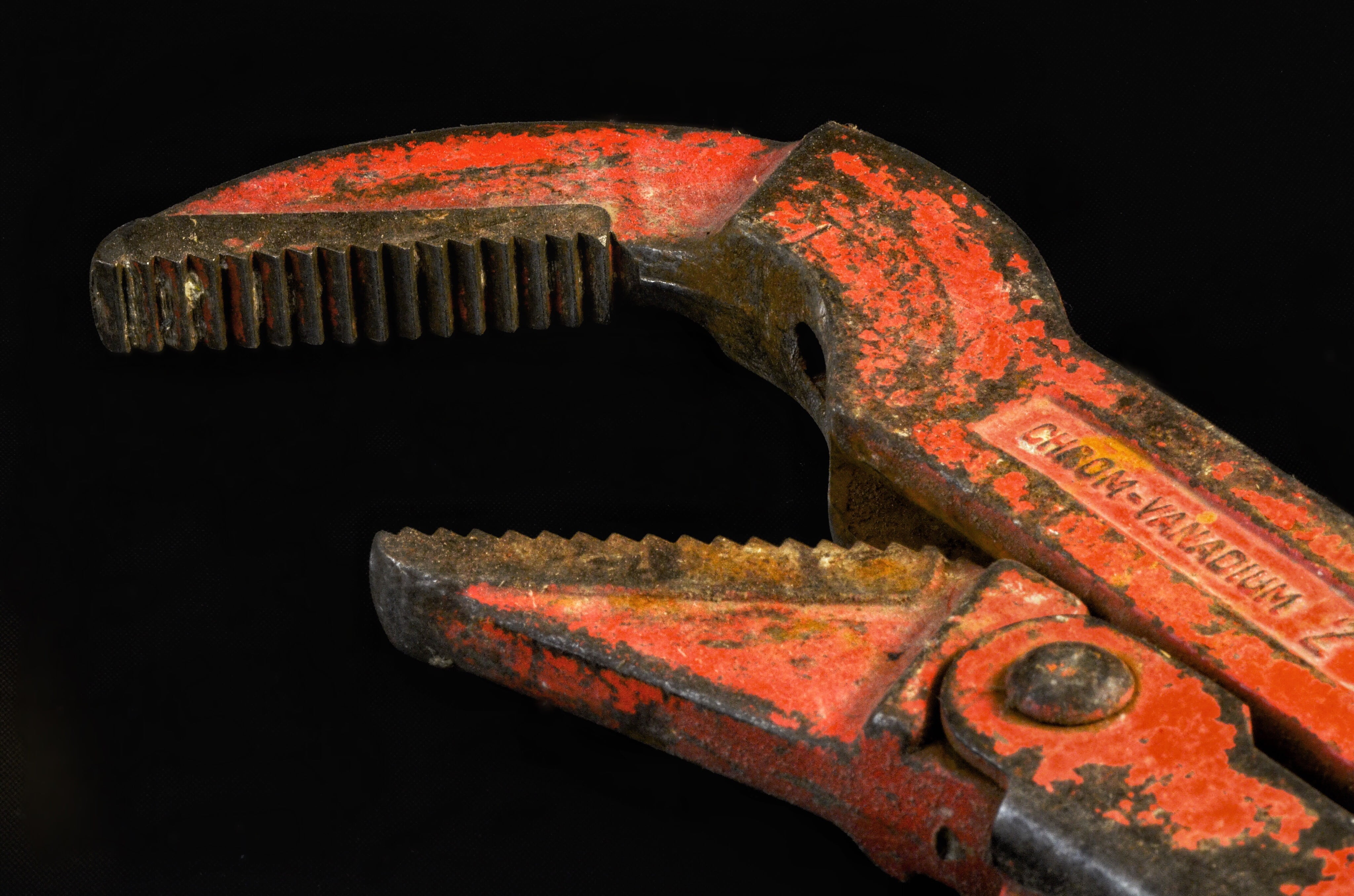 plumber, pipe wrench, work tool, 4K, side view, red, studio shot, rusty, no people, the past, black background, indoors, tool, close-up, corner swede, HD Wallpaper
