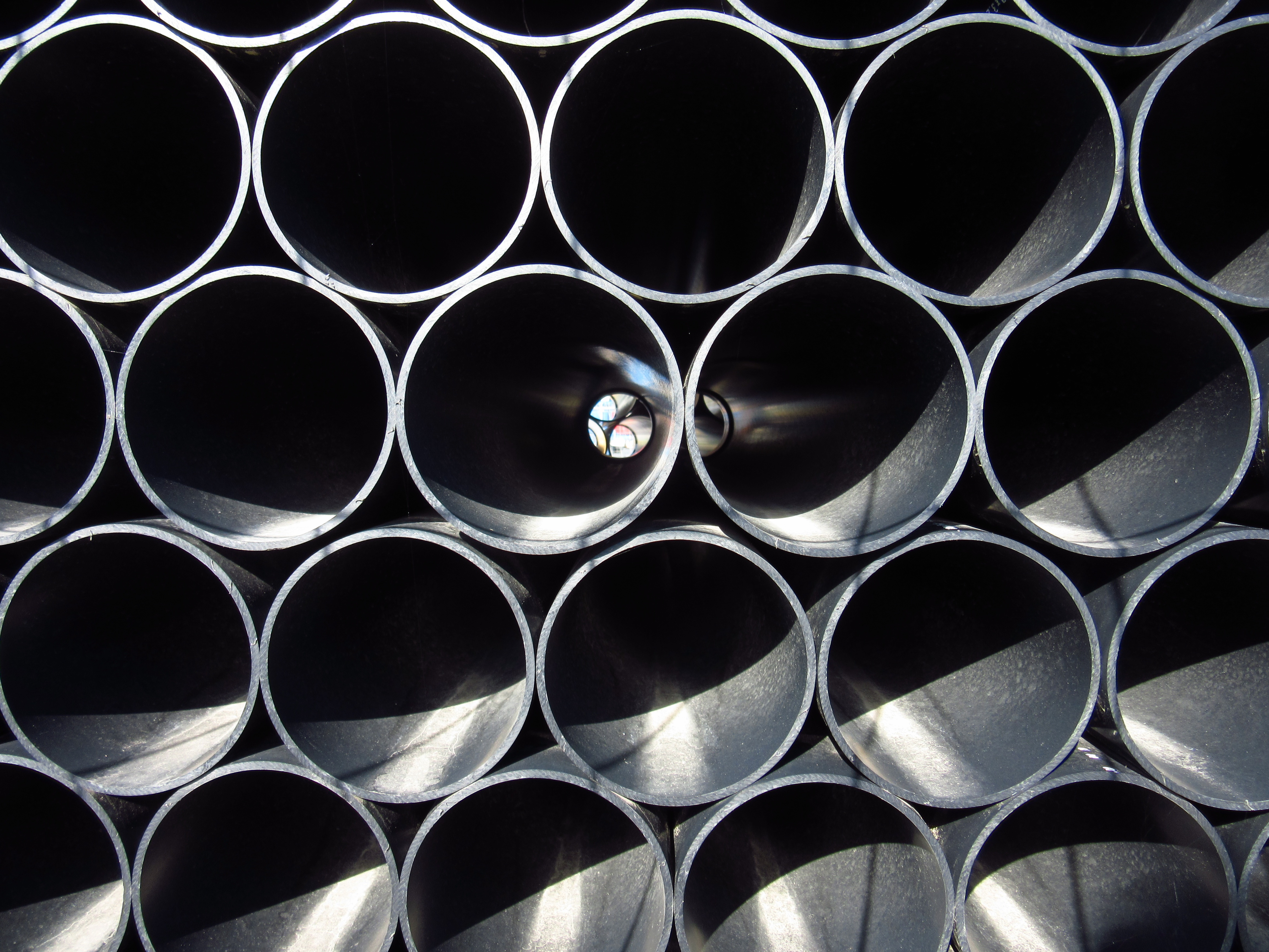 alloy, pipe, photography, pipe - tube, geometric shape, fuel and power generation, backgrounds, no people, house construction, pipes, close, technology, HD Wallpaper