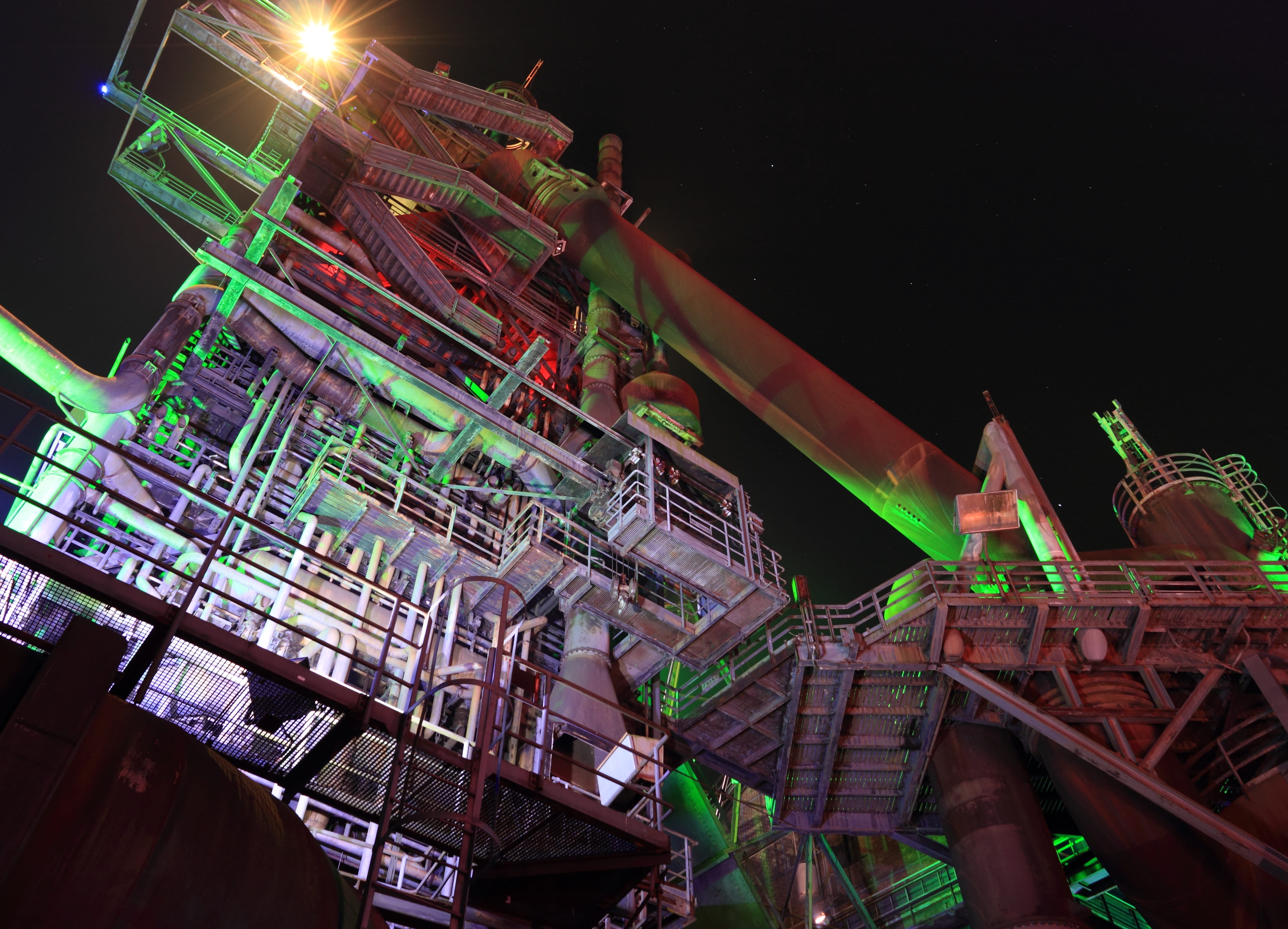neon, evening, glowing, landschaftpark, sky, steel, industrial, illuminated, construction industry, industrial building, fuel and power generation, illumination, HD Wallpaper