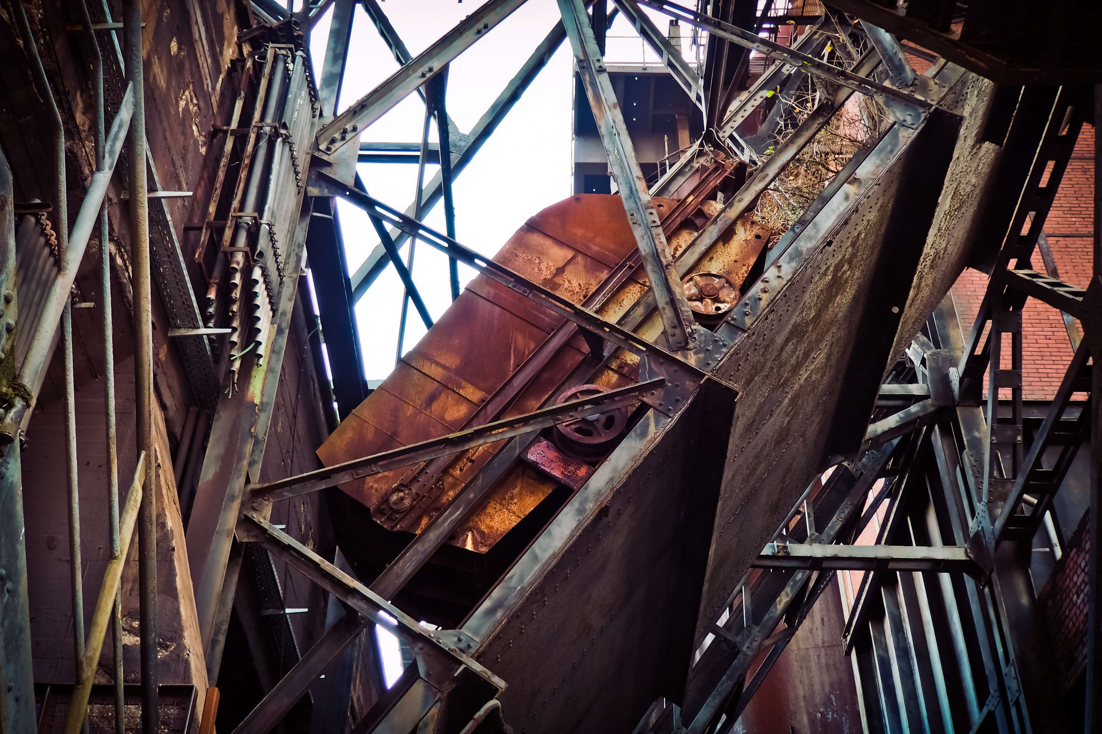 historically, factory building, wheel, obsolete, bad condition, no people, blast furnace, factory, wood - material, duisburg, decline, elevator, day, weathered, HD Wallpaper