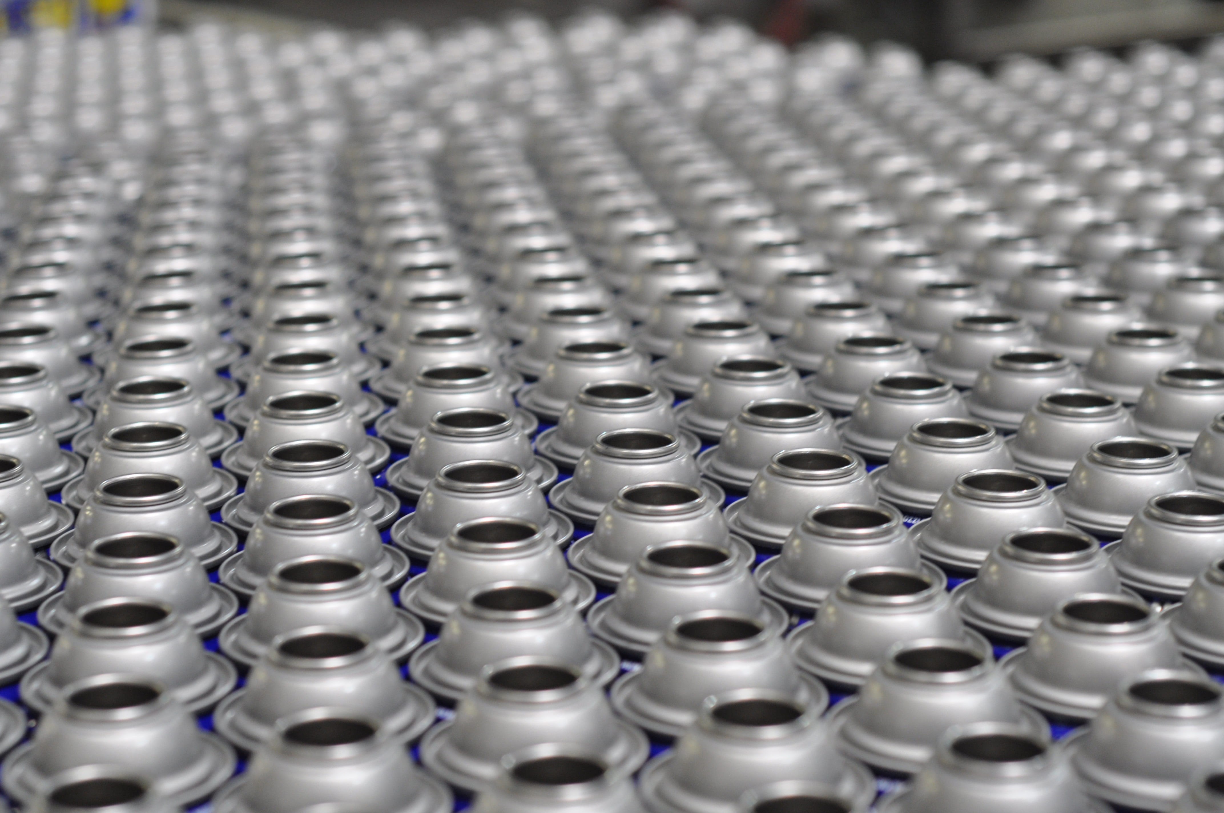 large group of objects, silver colored, industry, machine, filling, 4K, clean, science, production, healthcare and medicine, packaging, pattern, container, HD Wallpaper