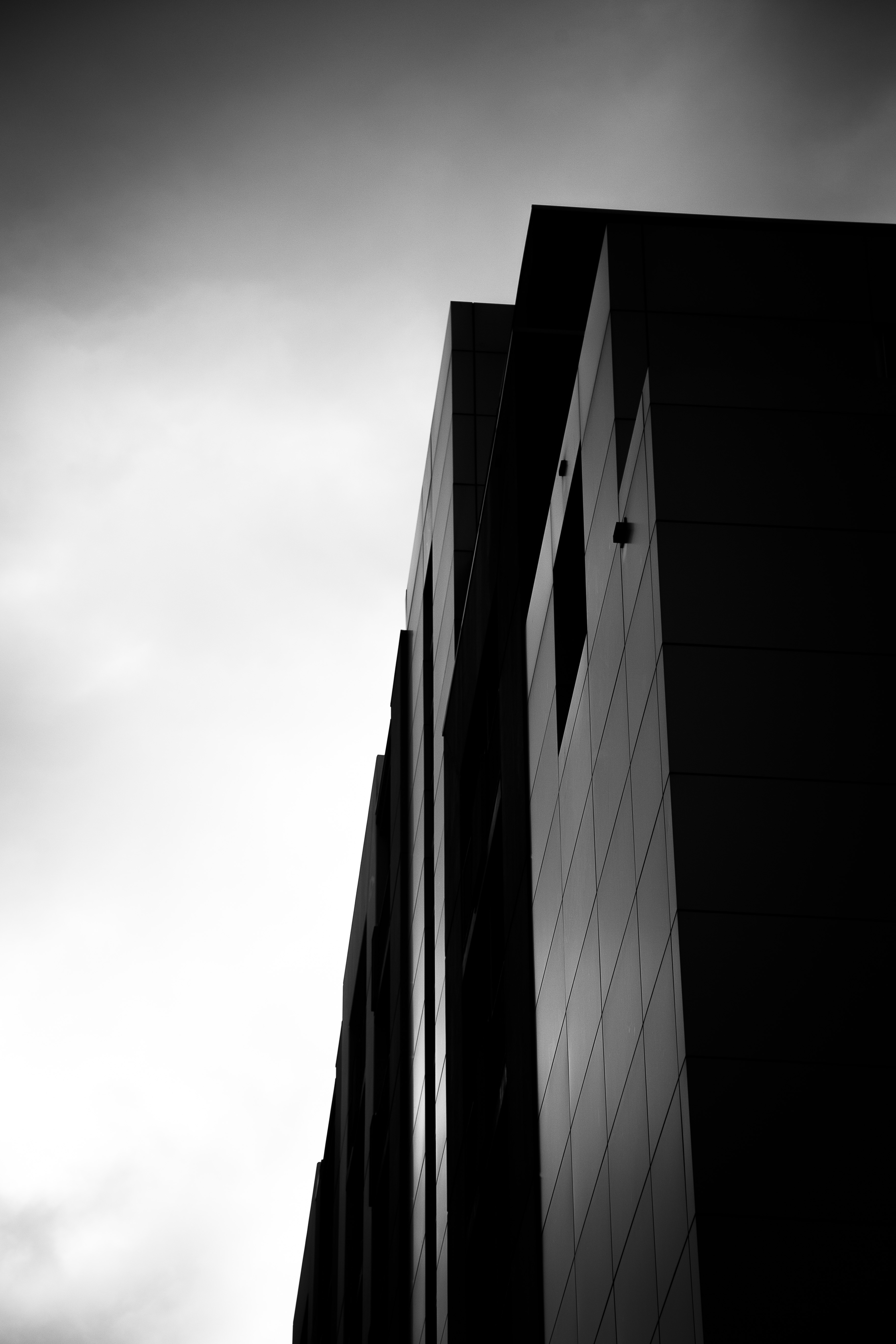 home, structure, day, downtown, building exterior, high, 5K, rise, property, wall - building feature, glass - material, sky, development, estate, building, Phone HD Wallpaper