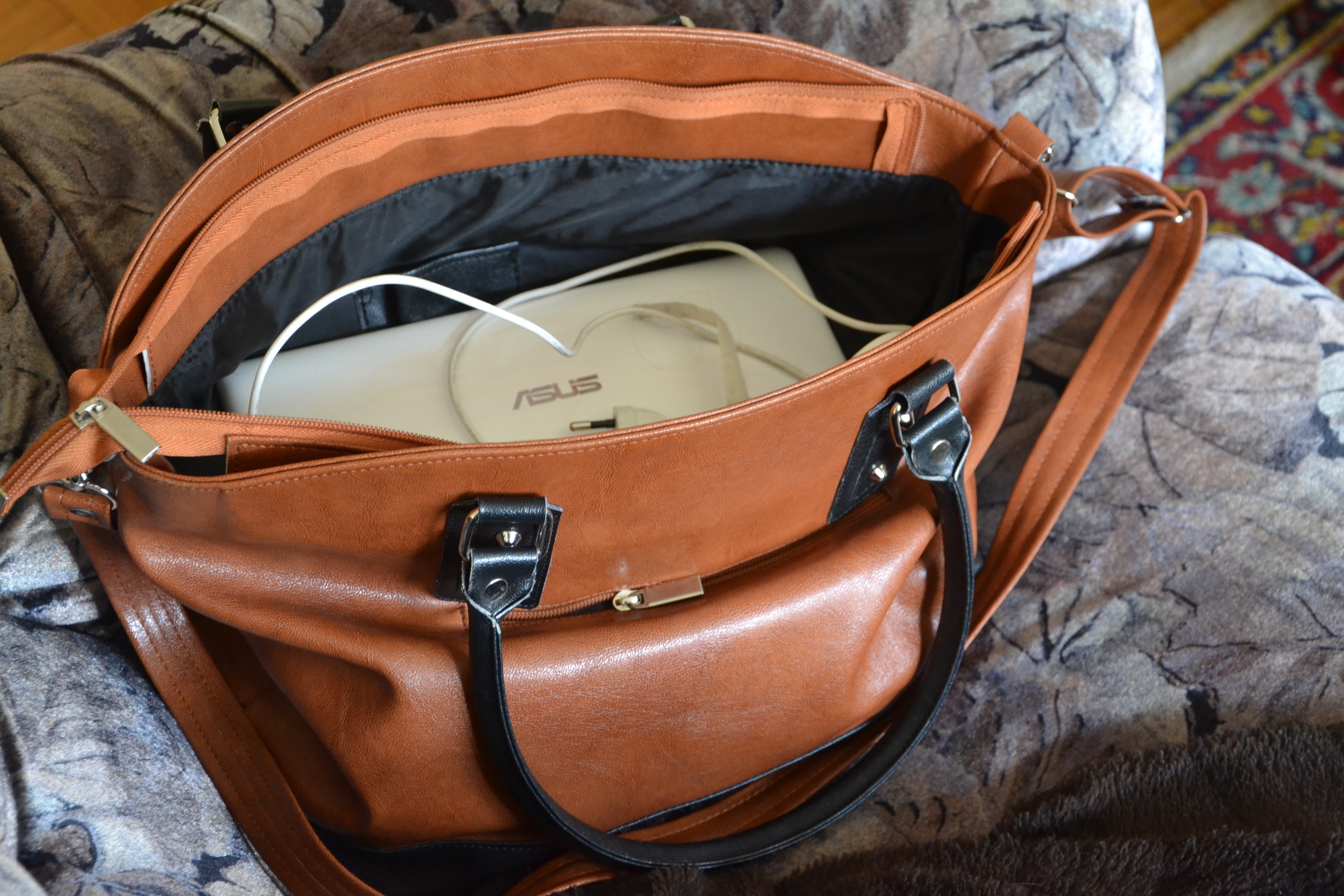 add ons, purse, no people, still life, backpack, leather, fashion, brown, indoors, suitcase, bag, personal accessory, day, textile, handbags, furniture, HD Wallpaper