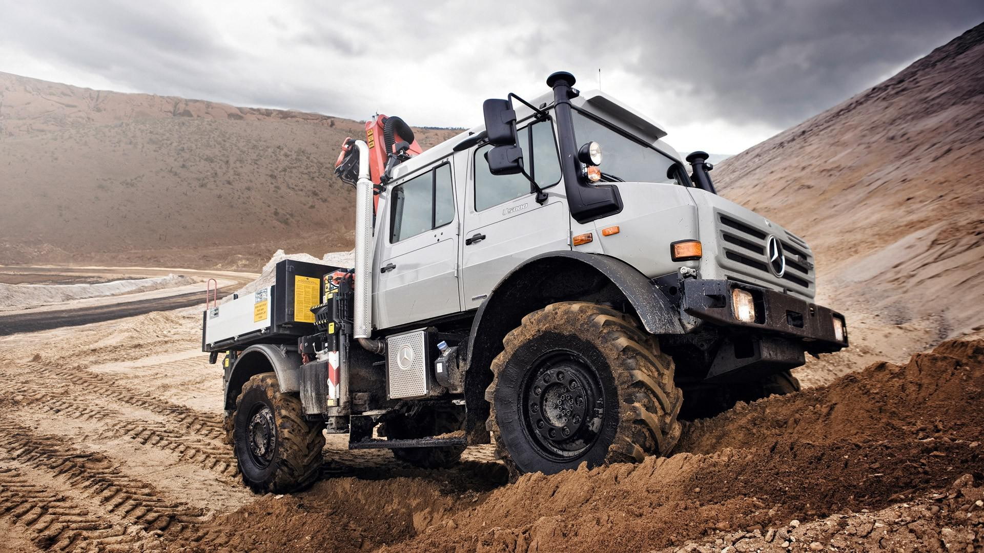 mercedes-benz, 1920x1080, 1080P, gray, cars, truck, unimog, HD Wallpaper