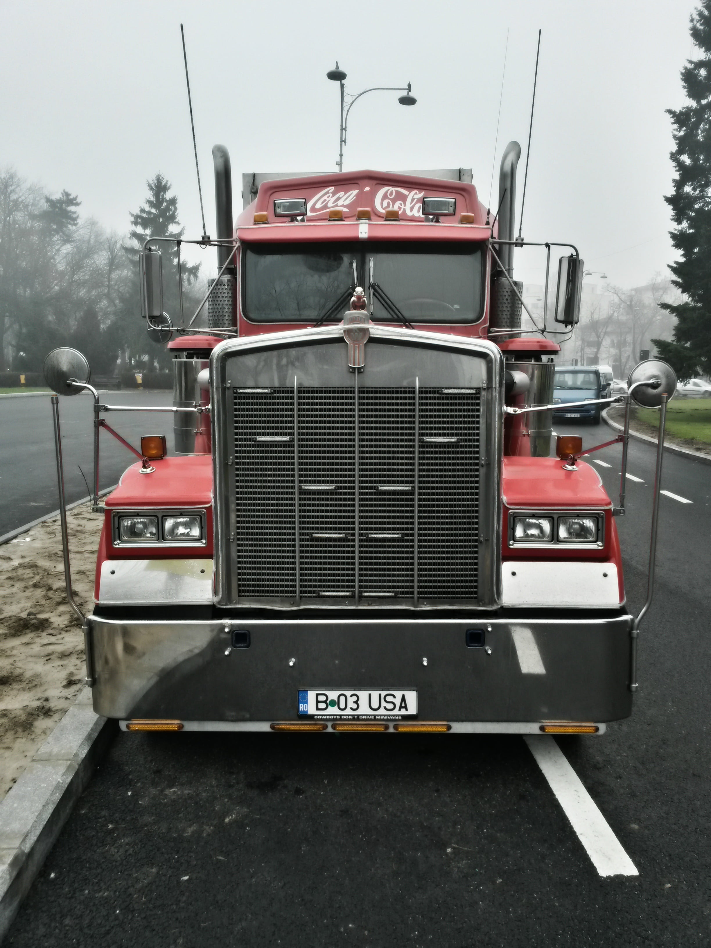 mode of transportation, plant, sky, transportation, 2K, santa claus, city, truck, day, hauling, coca cola, street, road, nature, land vehicle, tree, no people, Phone HD Wallpaper