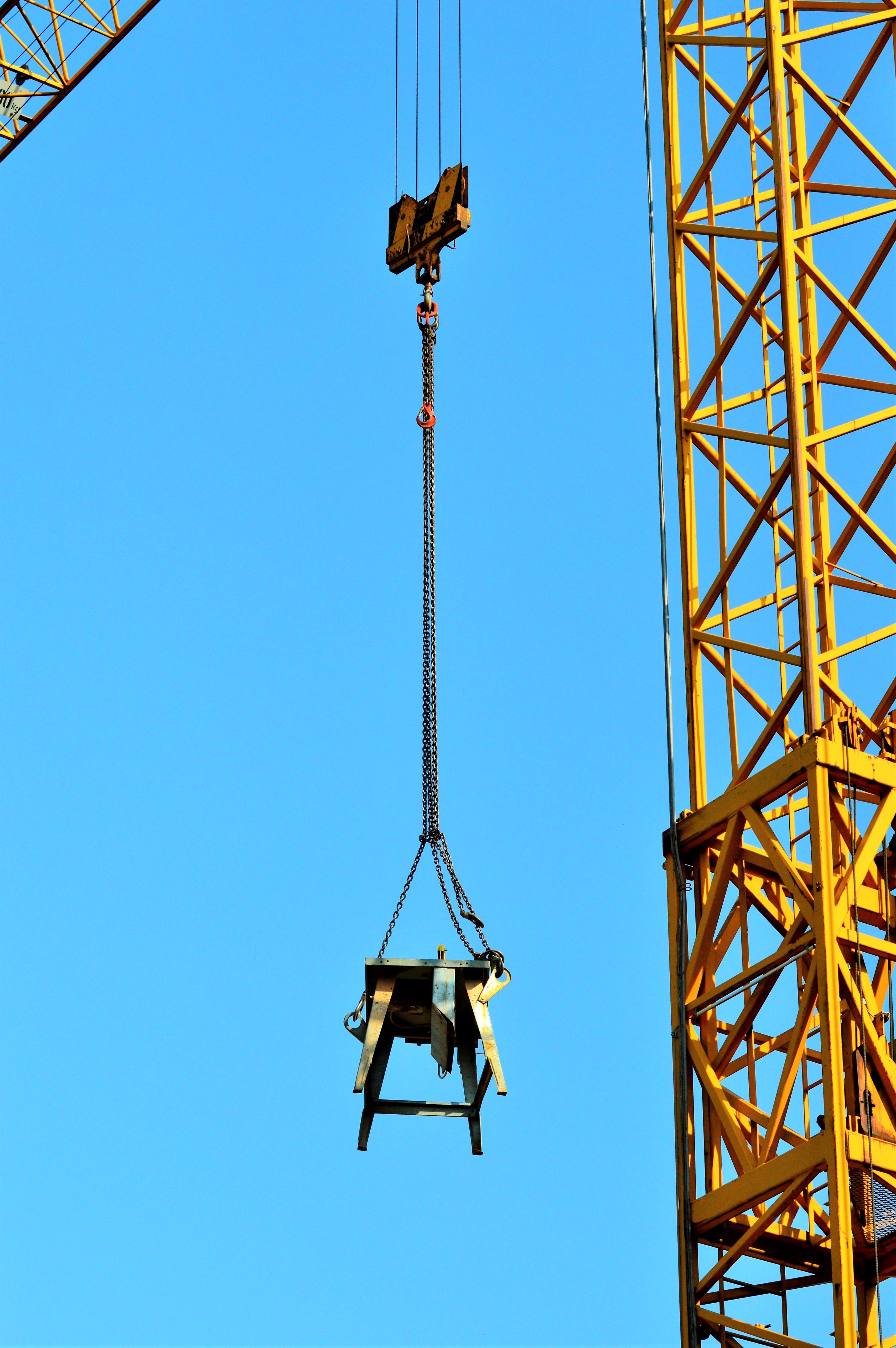 amusement park, crane arm, build, technology, industry, clear sky, occupation, outdoors, low angle view, sunlight, site, lift loads, construction work, Phone HD Wallpaper