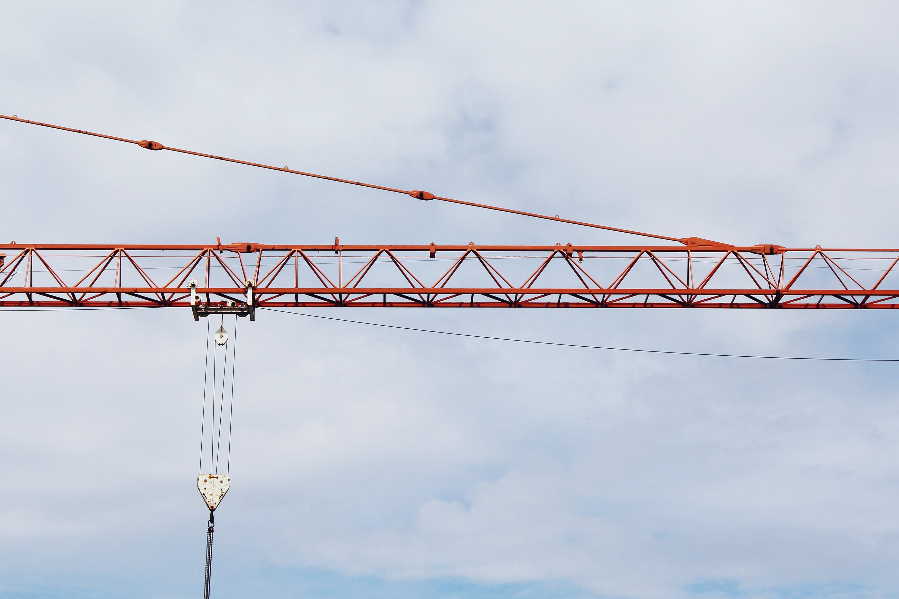 2K, crane - Construction Machinery, architecture, baukran, connection, cloud - sky, crane arm, industry, transportation, no people, travel, day, tower, HD Wallpaper
