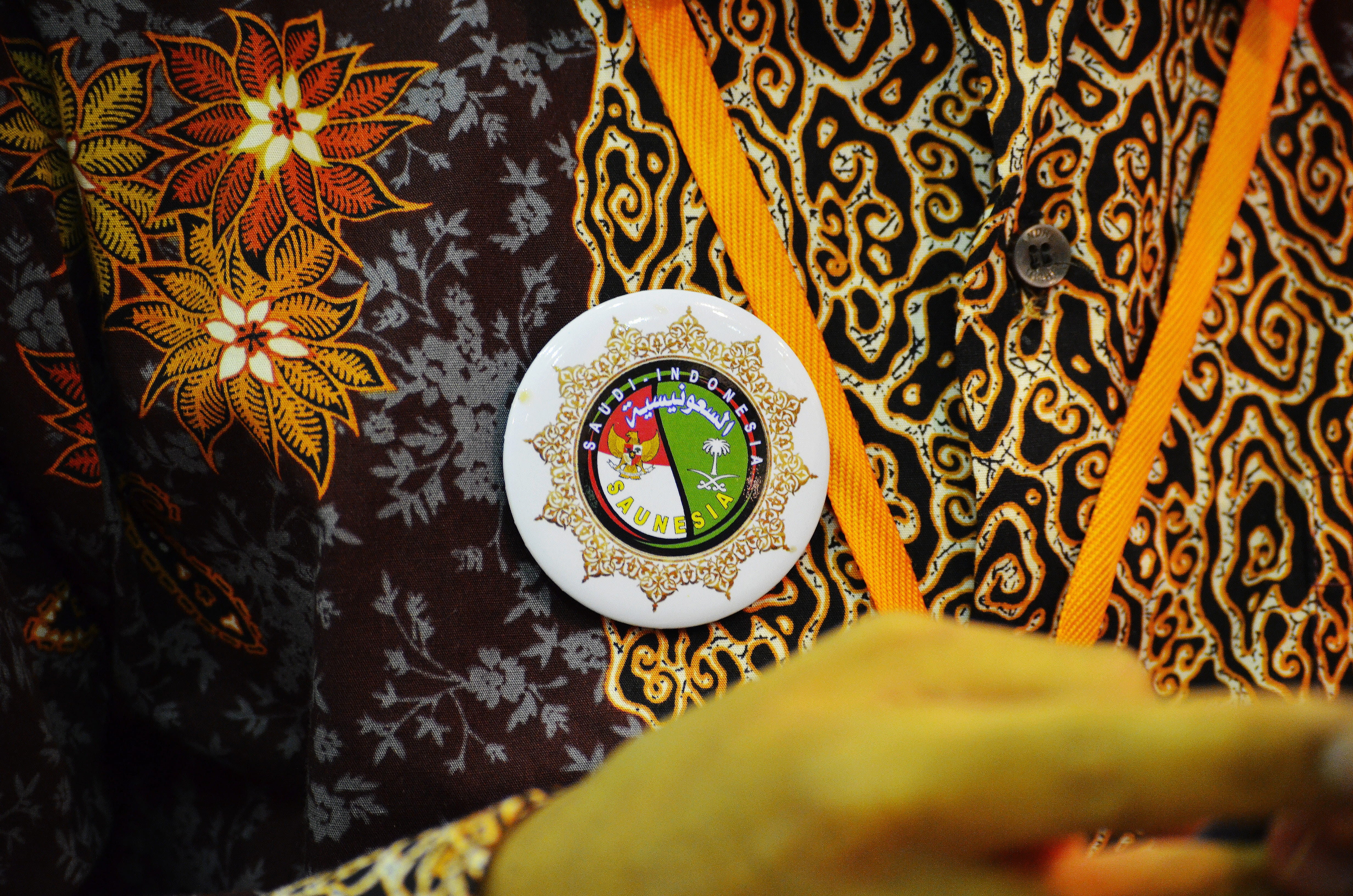 drawing, religion, people, batik, confectionery, one person, hand, floral pattern, design, tradisional, indonesia, multi colored, food, logo, pattern, trademark, HD Wallpaper