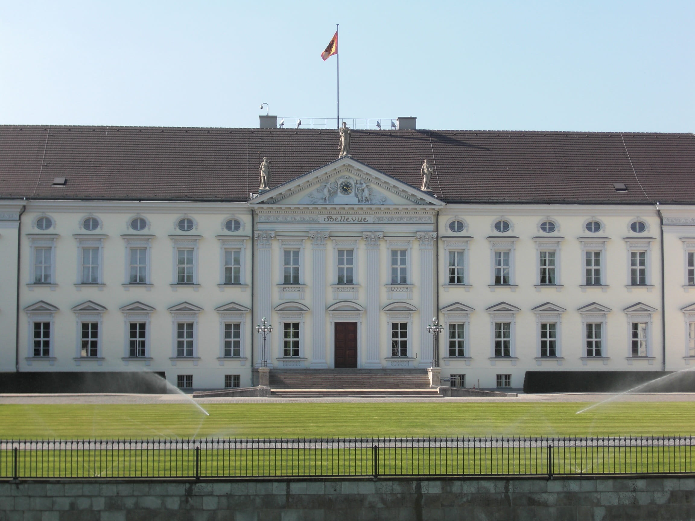 history, facade, outdoors, boundary, castle, presidents office, politics, 1080P, architecture, bellevue, government, no people, day, s, nature, Office, HD Wallpaper