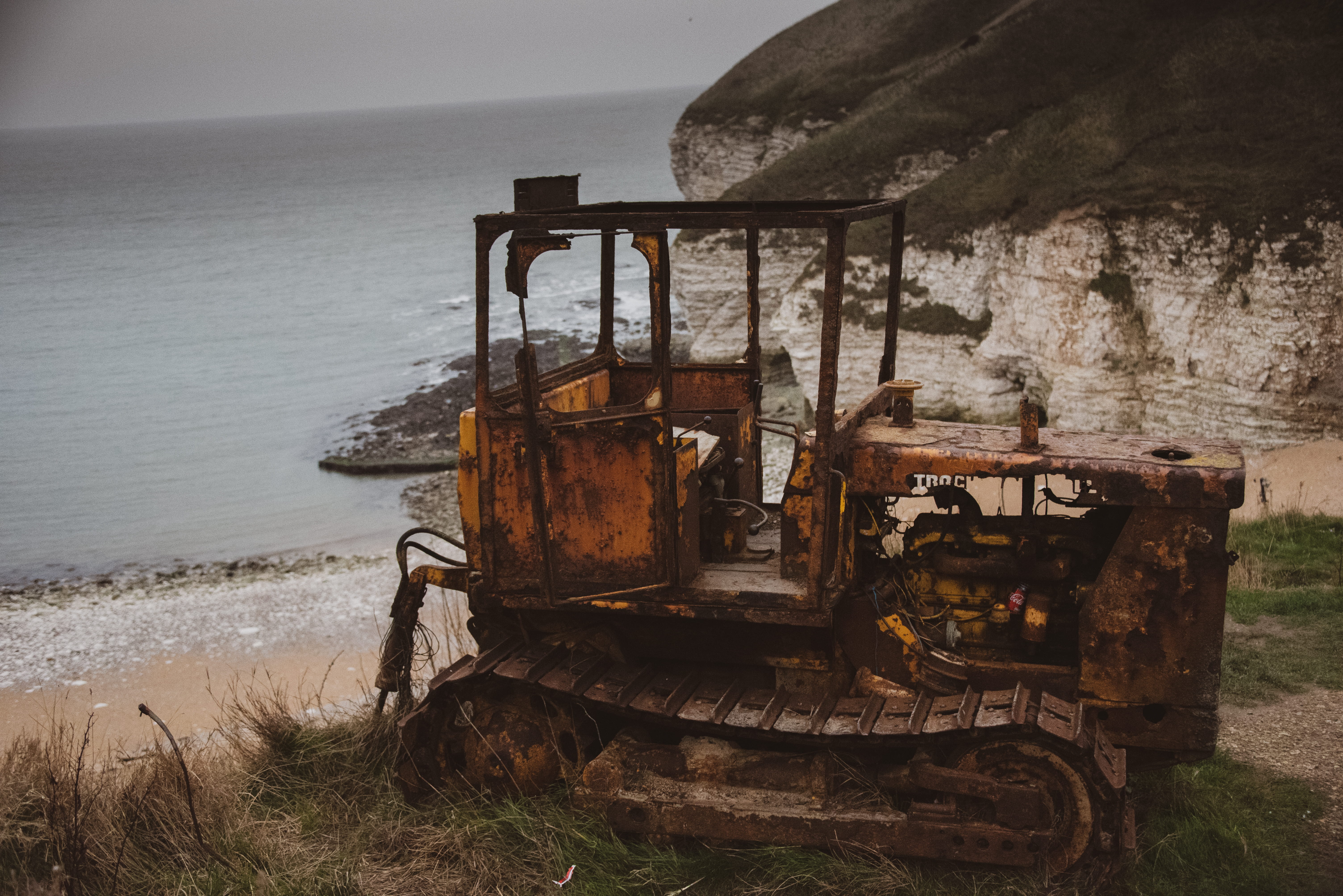old, north landing, 5K, mode of transportation, wheel, outdoors, yellow, day, beach, obsolete, near, water, nature, snowplow, deterioration, sea, bulldozer, HD Wallpaper