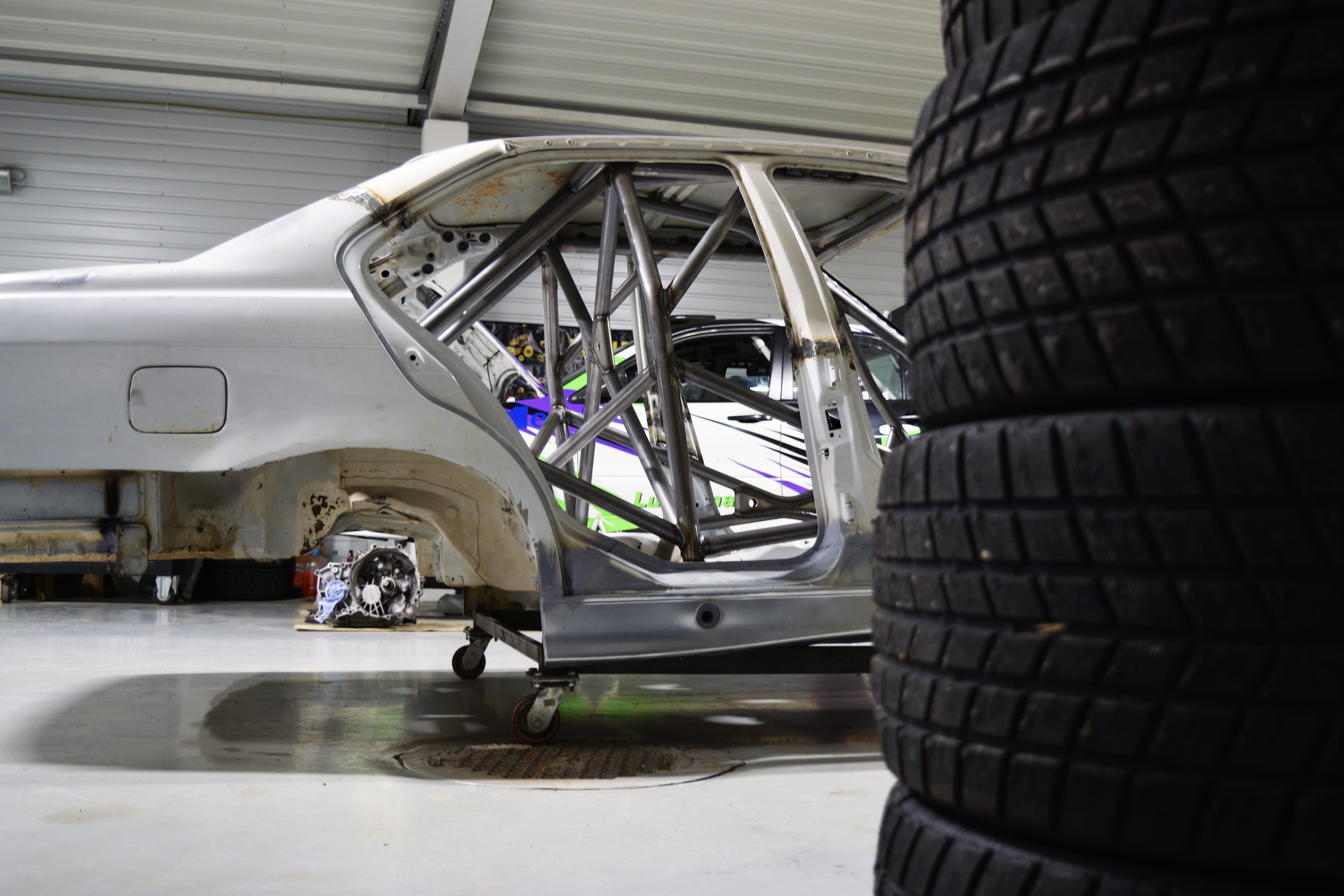 aerospace industry, luxury, sport, repairing, shop, mode of transportation, automotive, land vehicle, engine, motor vehicle, automobile, shopping, garage, HD Wallpaper