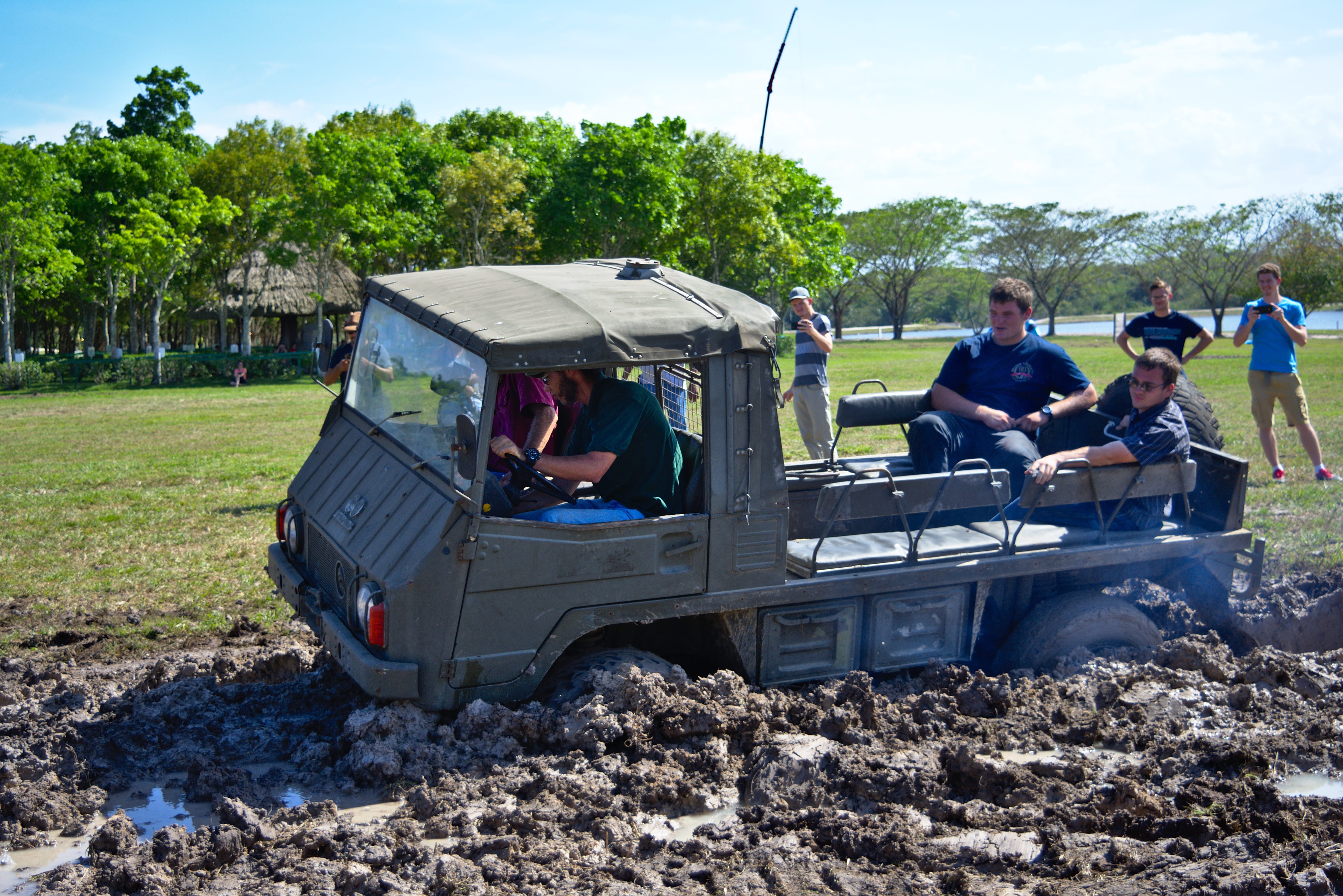 off-road, sky, land, muddy, 5K, casual clothing, adult, tree, adventure, field, terrain, leisure activity, people, 4x4, vehicle, offroad, mode of transportation, HD Wallpaper