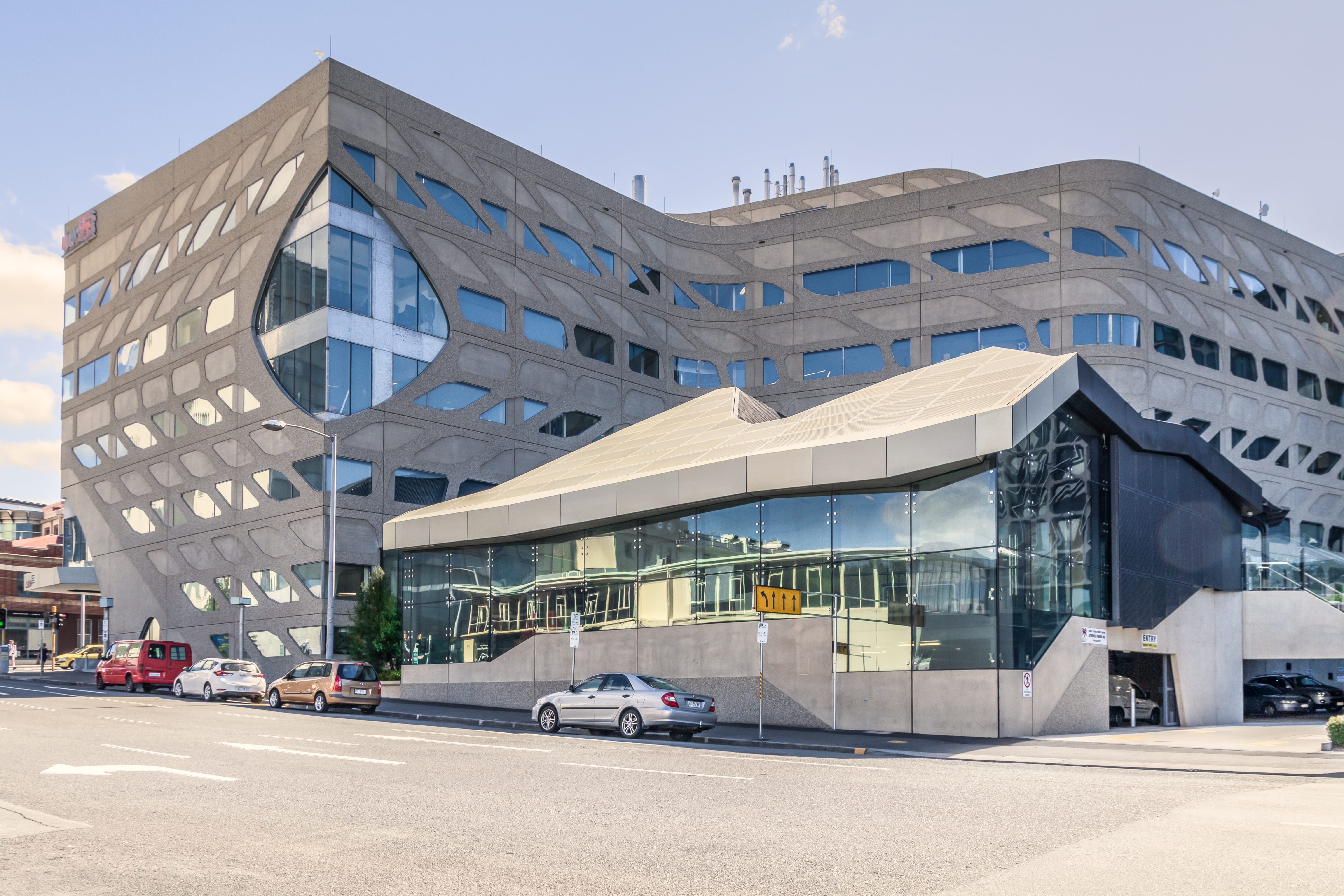 Tasmania, nature, office building exterior, no people, hobart, tasmania, day, modern, menzies research institute, building exterior, mode of transportation, HD Wallpaper