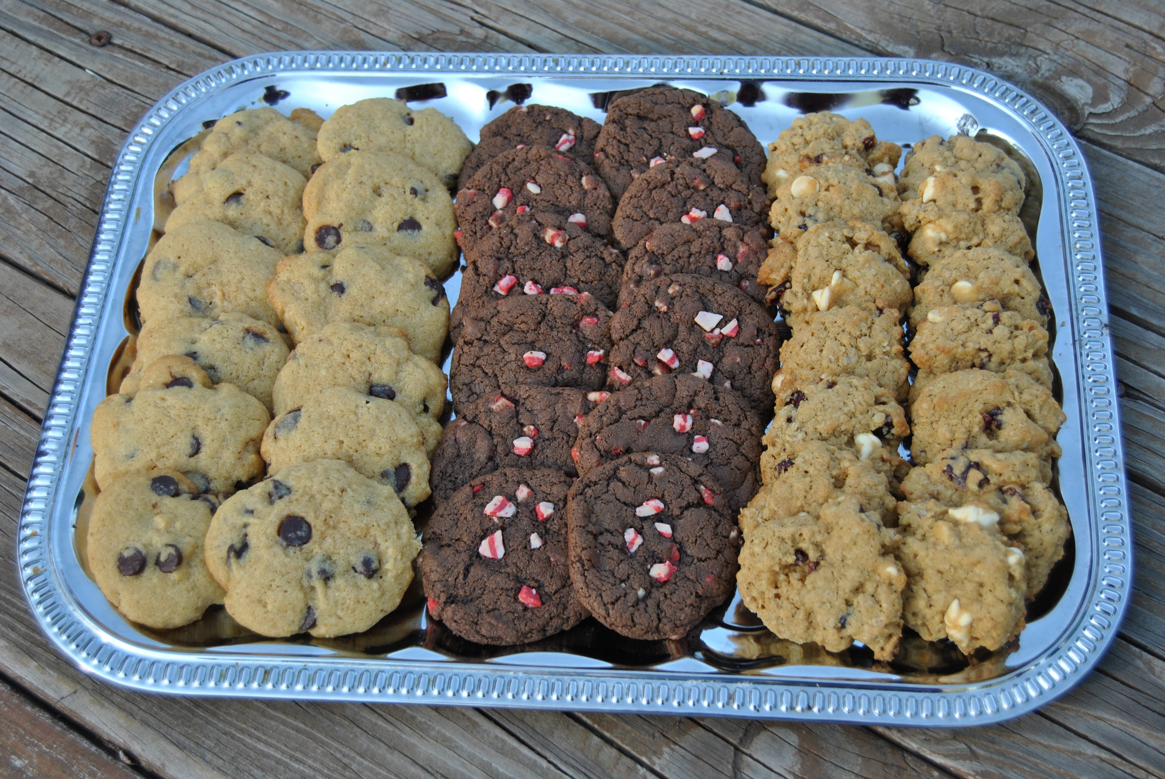 container, baked, sweet Food, no People, bakery, snack, refreshment, freshness, homemade, ready-to-eat, chocolate Chip, cake, baking, tray, table, chocolate, HD Wallpaper