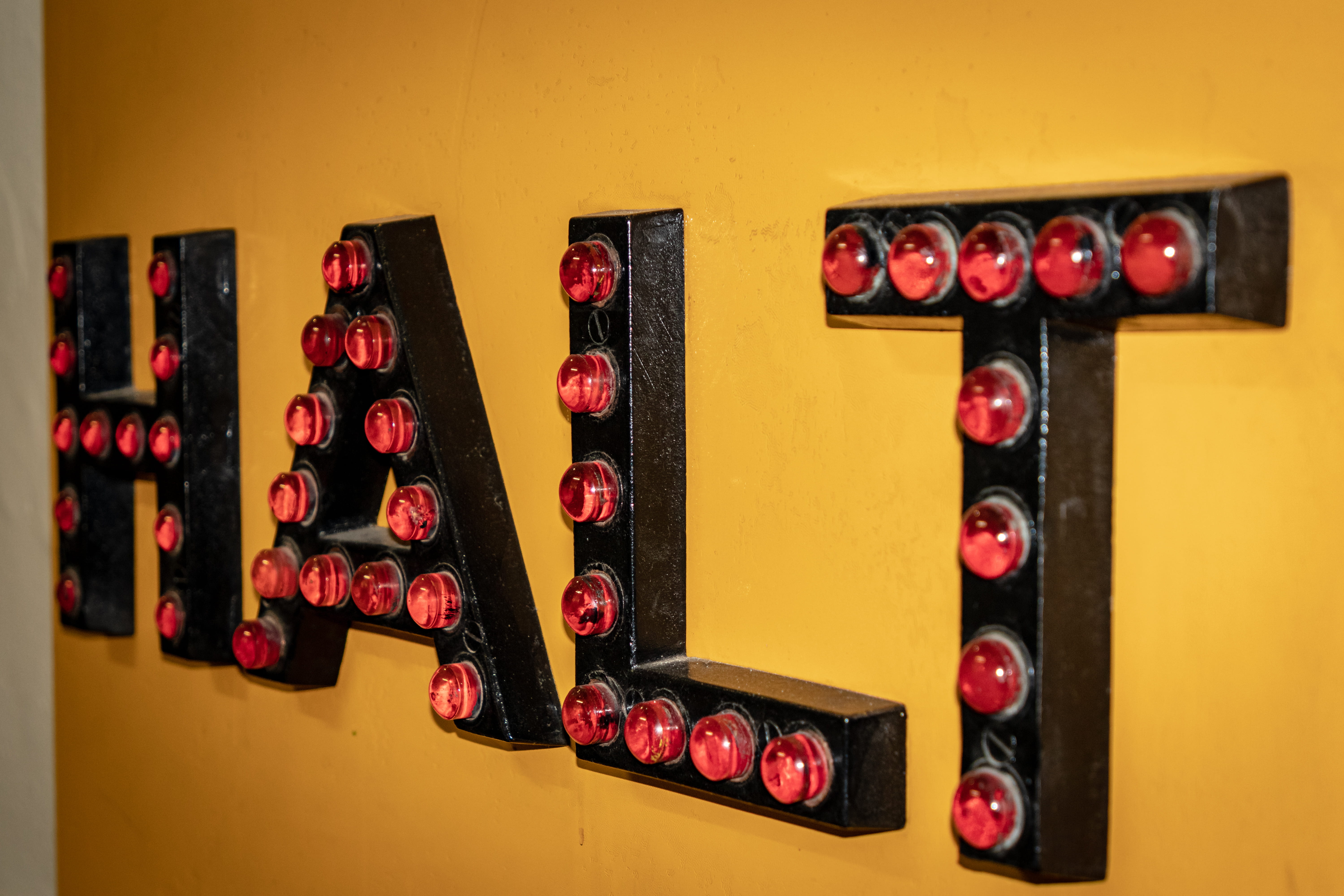 communication, alcohol, side by side, yellow, machine, sweet, illuminated, elevator, large group of objects, red, food, light, electronics, candy, text, HD Wallpaper