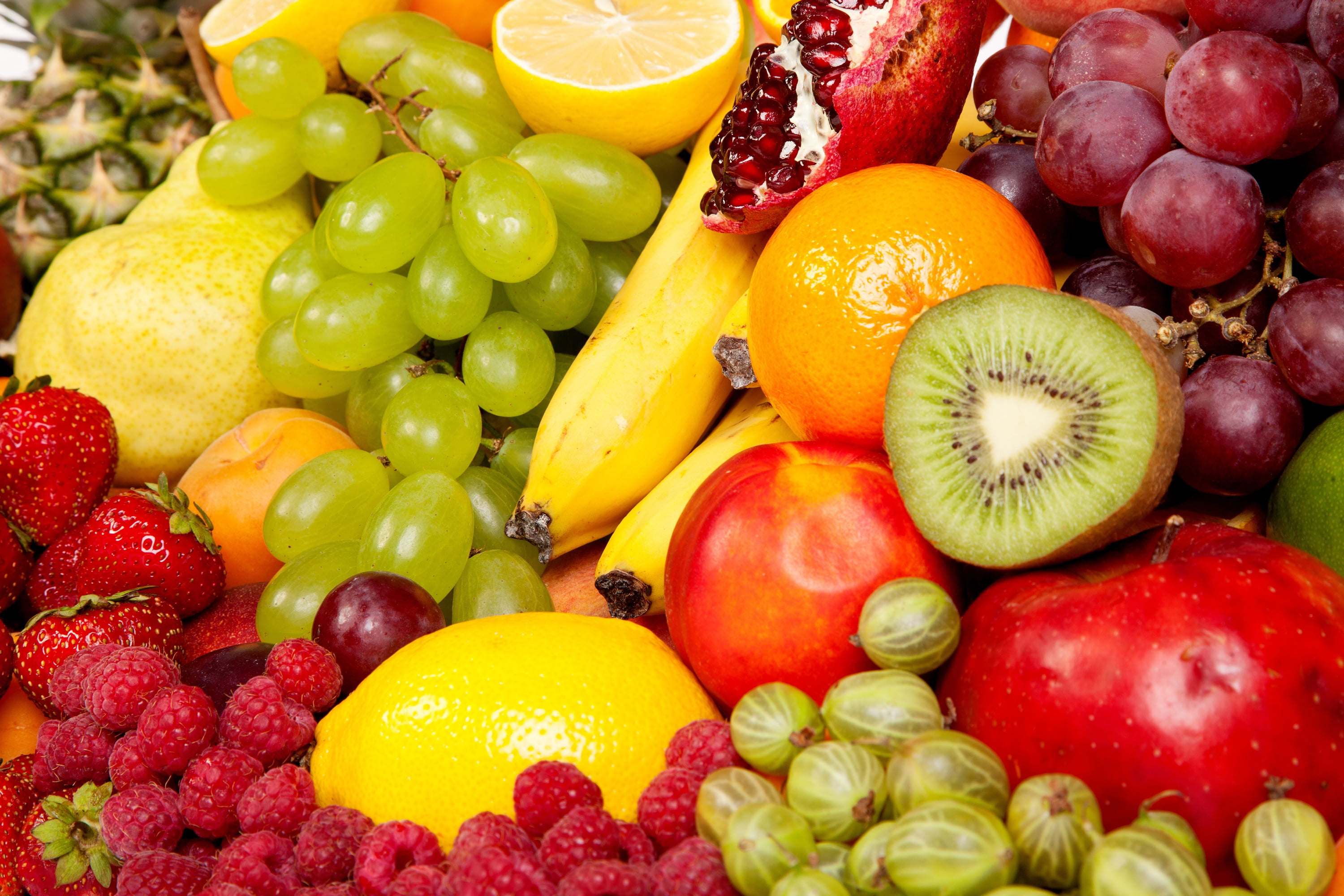 Grapes, 2K, Berries, photo, Kiwi, Raspberry, Fruit, Food, Gooseberry, HD Wallpaper