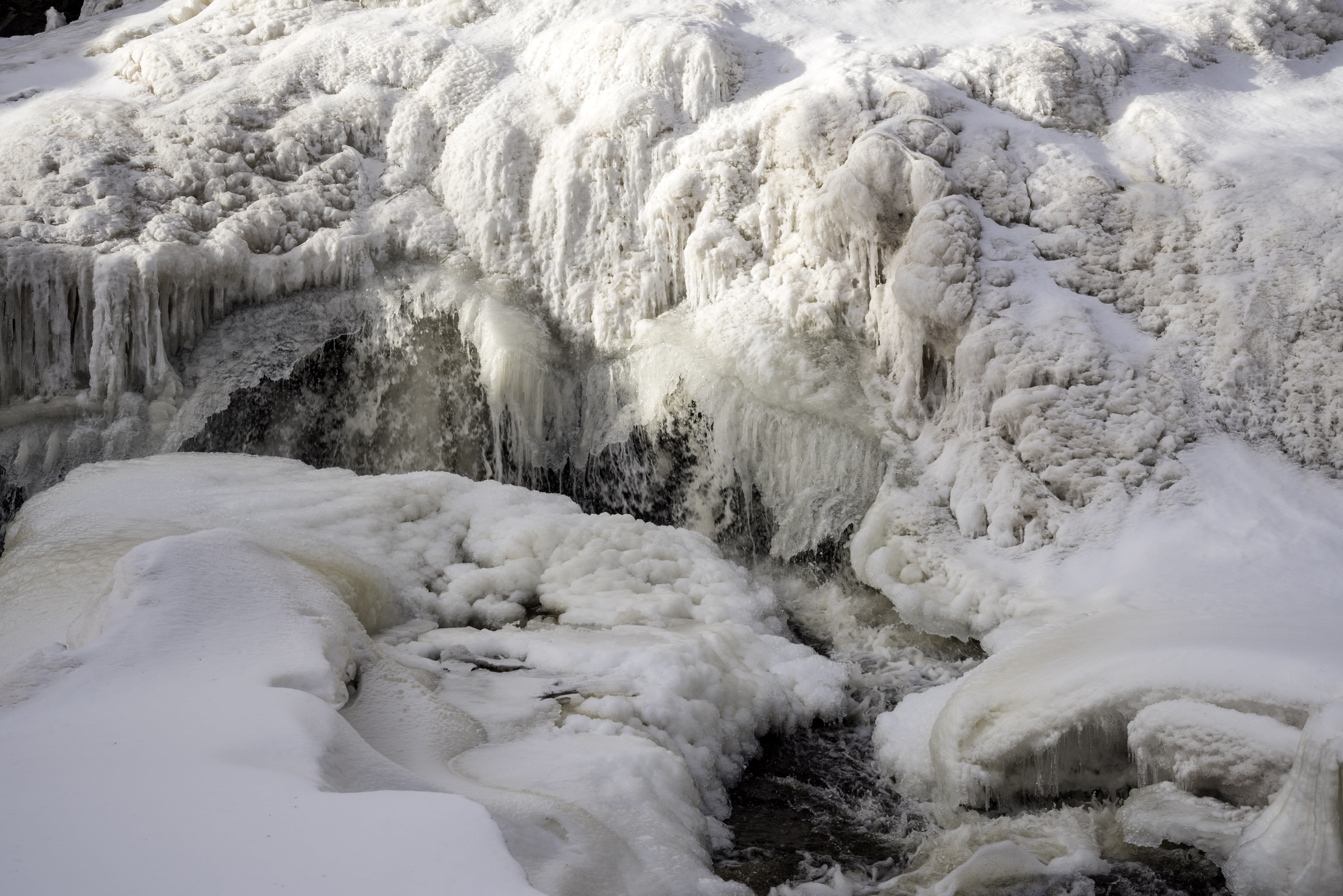 white color, cascade, winter, Water, beauty in nature, nature, state, flowing, snow, Minnesota, environment, Gooseberry Falls State Park, public domain, HD Wallpaper