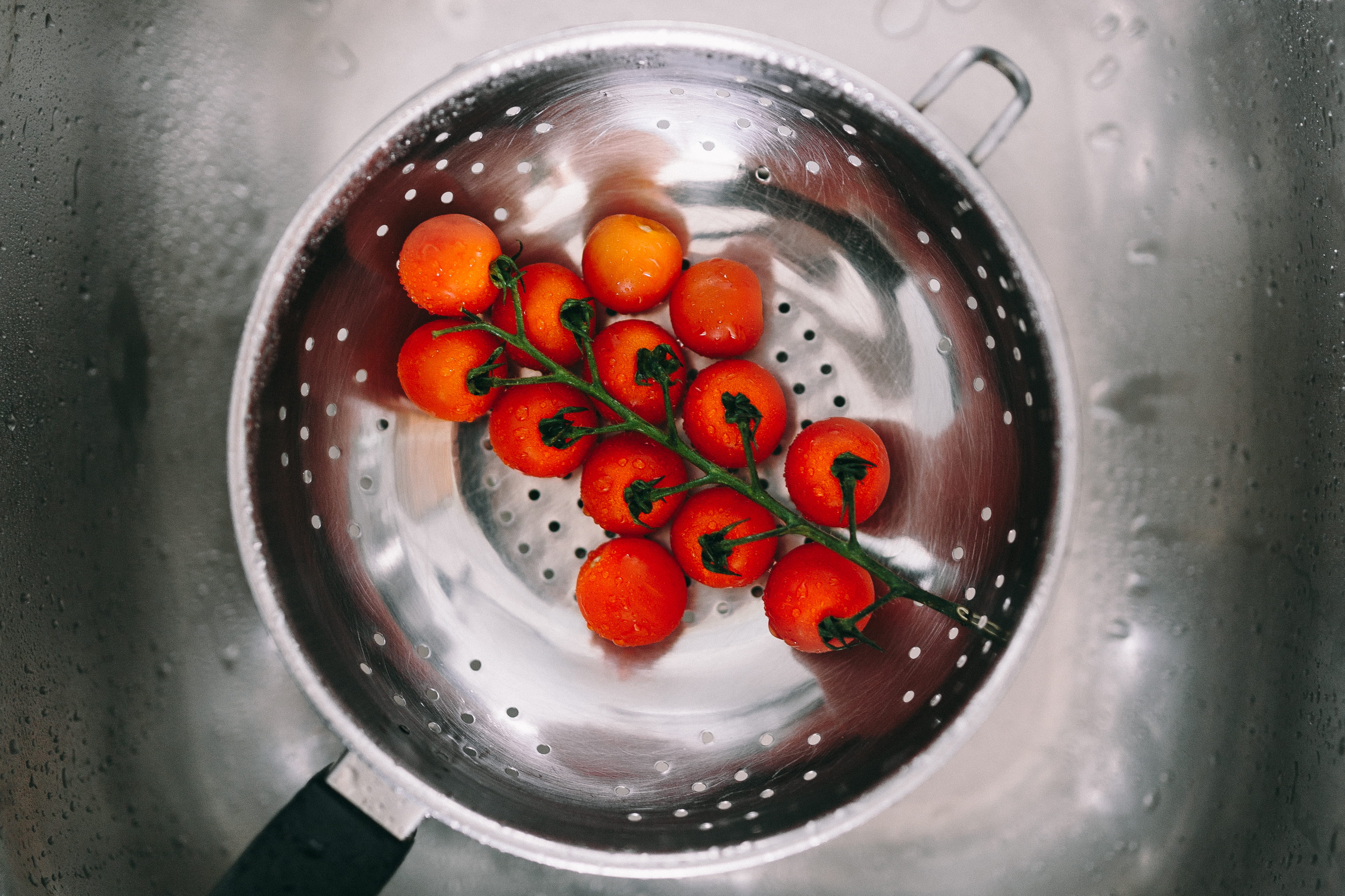 preparation, domestic room, vegetables, domestic kitchen, close-up, wellbeing, high angle view, vegetable, home, healthy eating, tomatoes, no people, directly above, HD Wallpaper