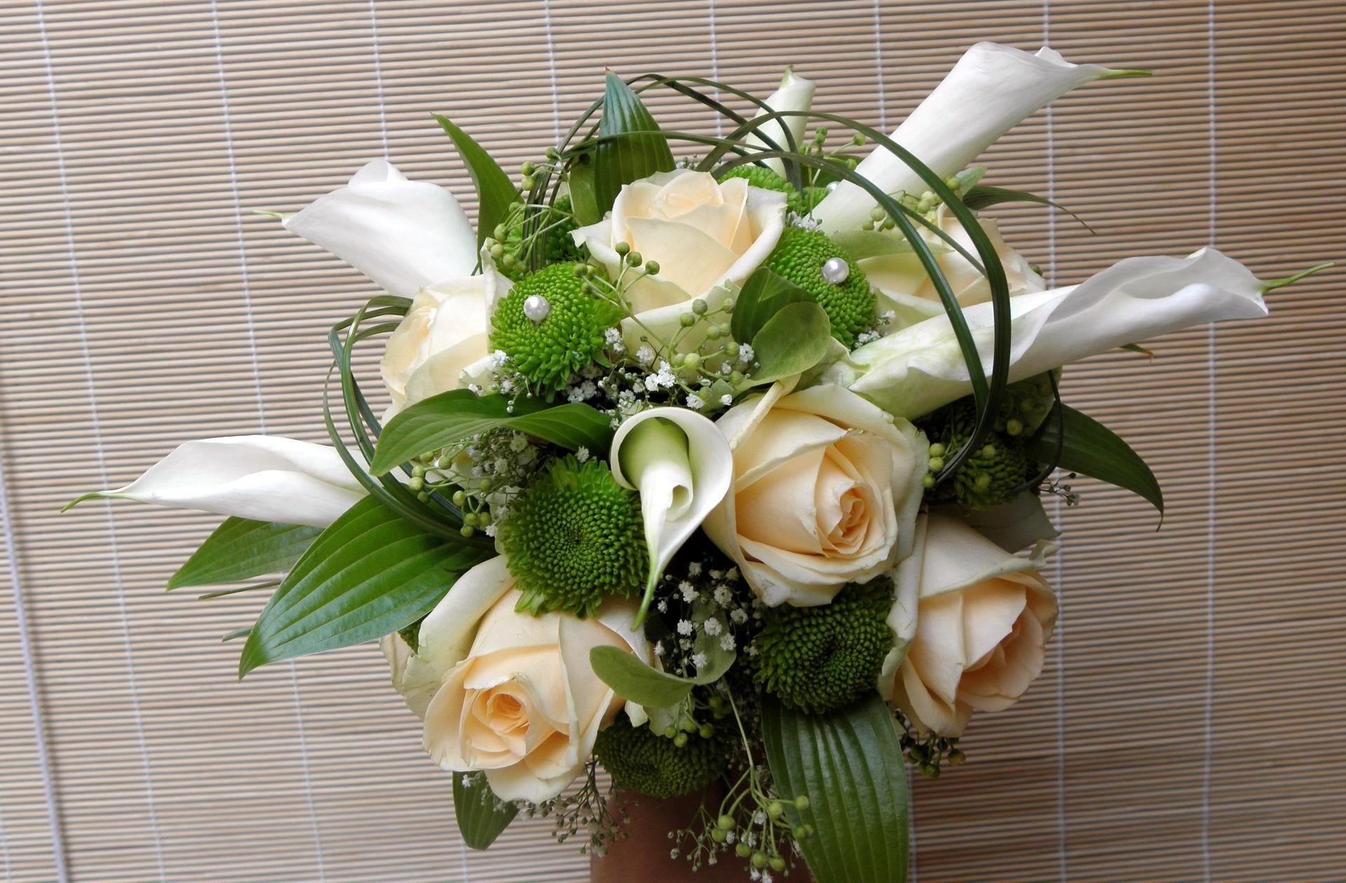 roses, gift, freshness, wedding, love, white color, flower Head, chrysanthemums, vulnerability, bouquet, yellow, inflorescence, food and drink, flowering plant, HD Wallpaper