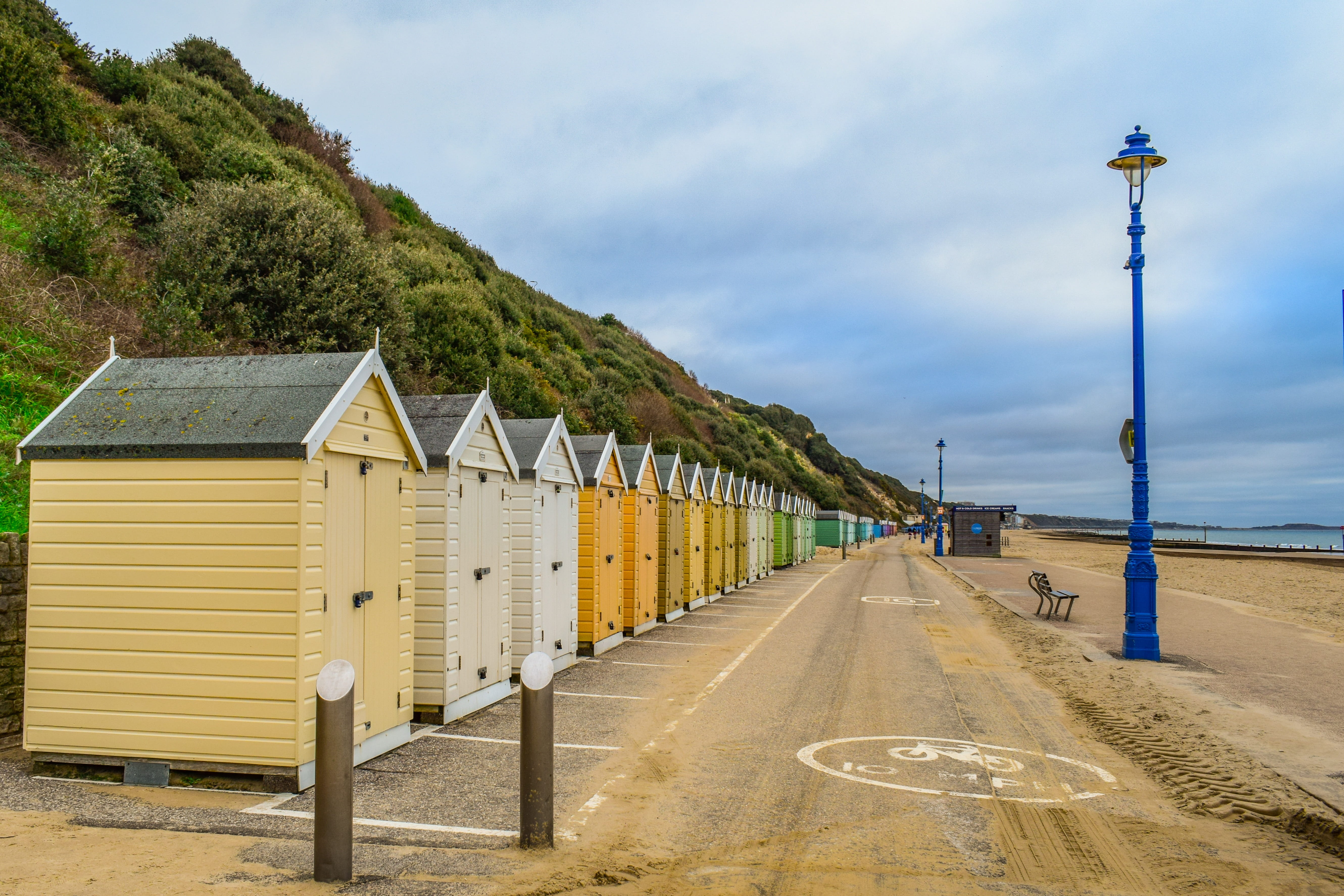 england, cloud - sky, east cliff, land, uk, the way forward, no people, day, beach, sky, architecture, street light, bournemouth, road, lighting equipment, HD Wallpaper