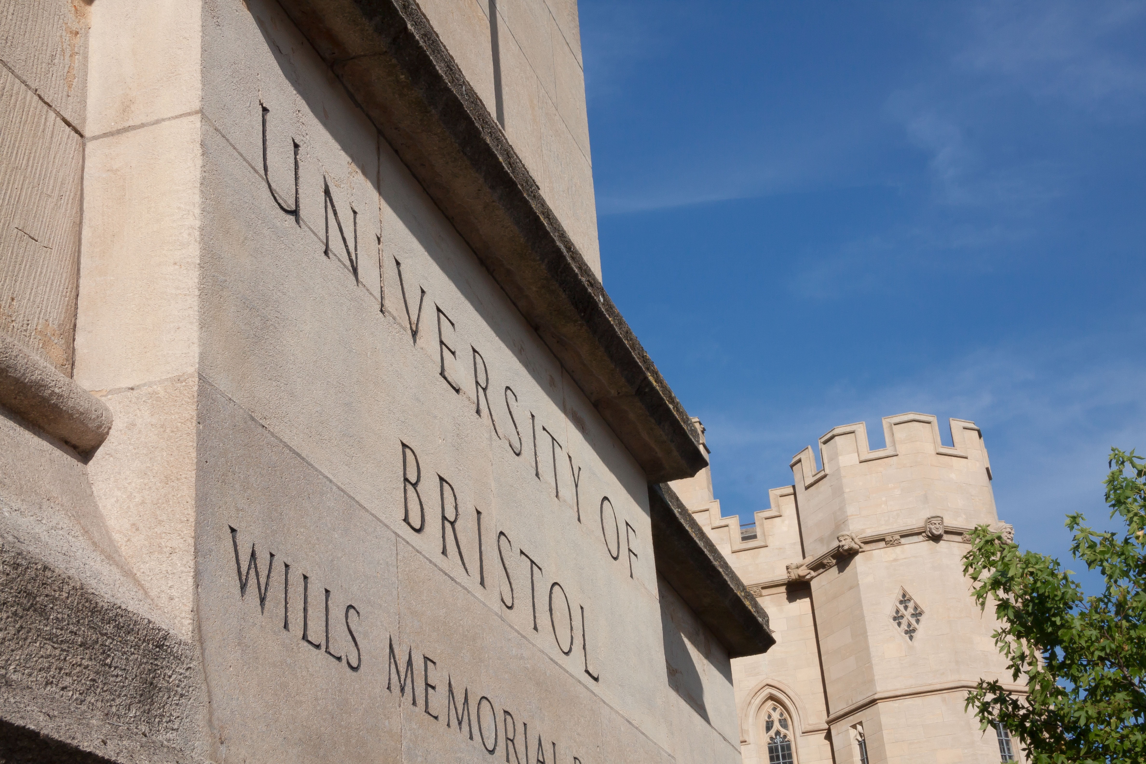 architecture, sky, shield, building exterior, historically, outdoors, wall - building feature, tower, university, neogothic, built structure, travel, bristol, HD Wallpaper