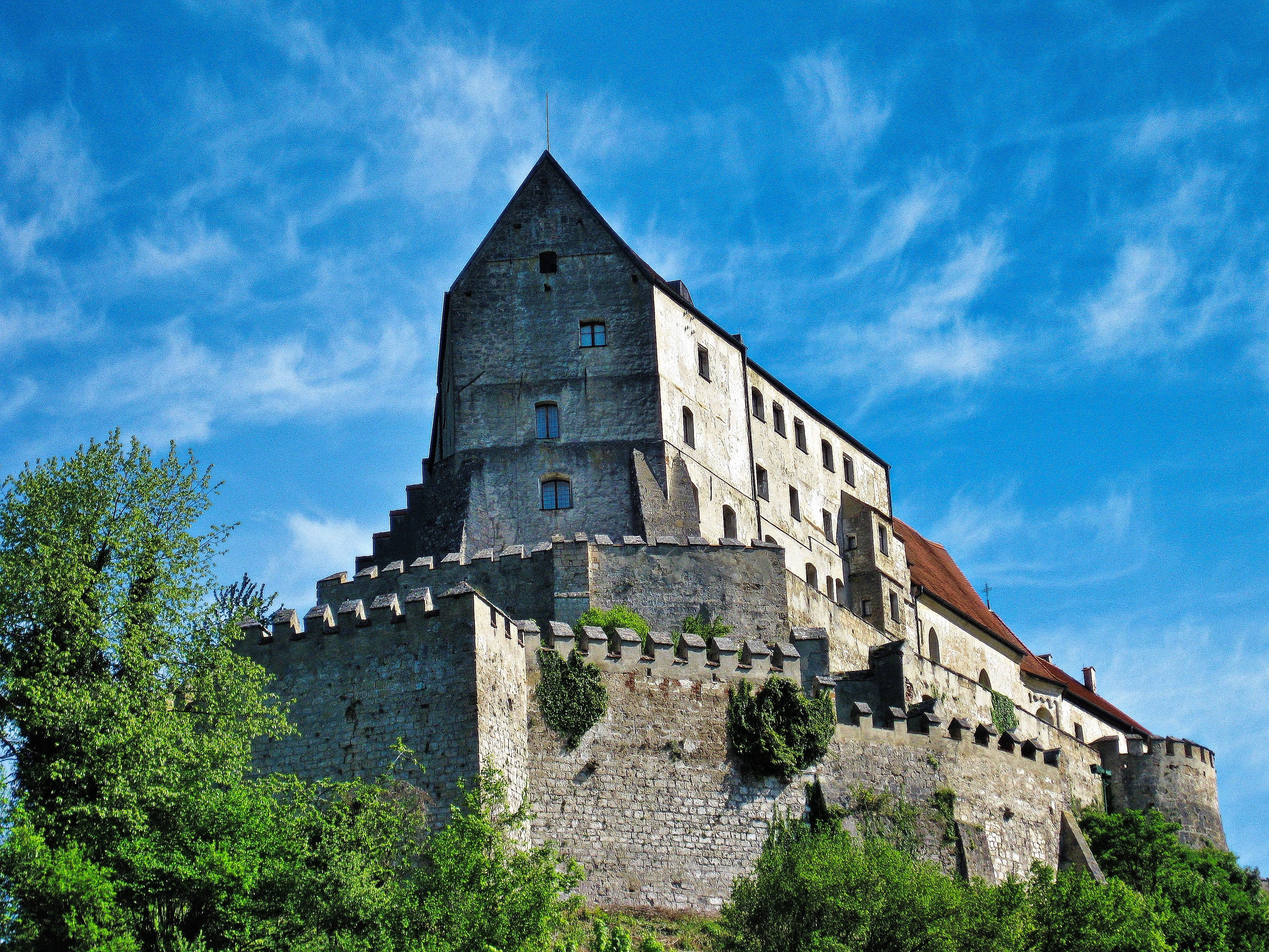 castle wall, bavaria, burghausen, knight, cloud - sky, building exterior, historic center, upper bavaria, blue, no people, religion, old, low angle view, HD Wallpaper