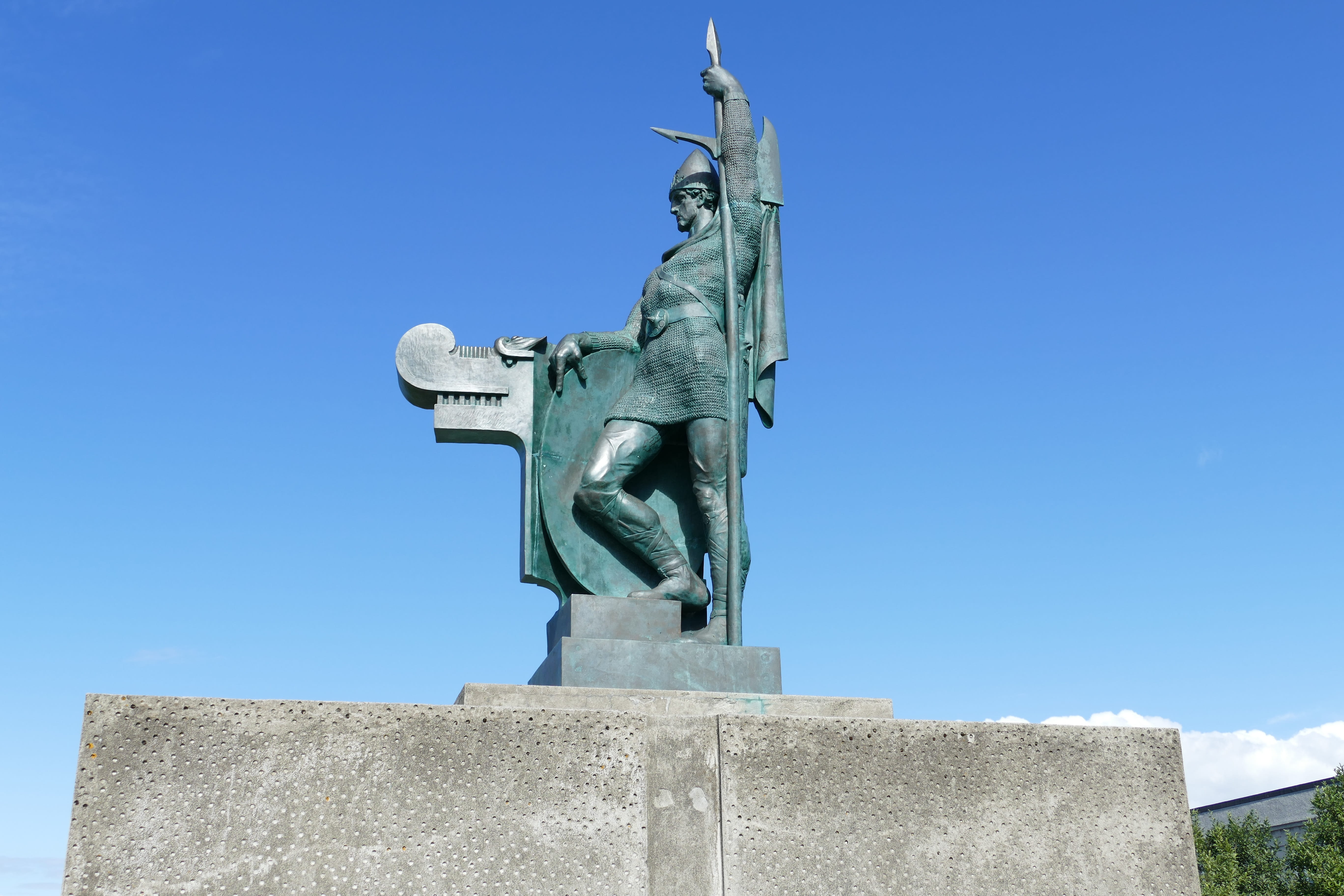 spear, day, Sculpture, sky, viking, low angle view, architecture, human representation, nature, representation, art, no people, clear sky, Figure, monument, HD Wallpaper