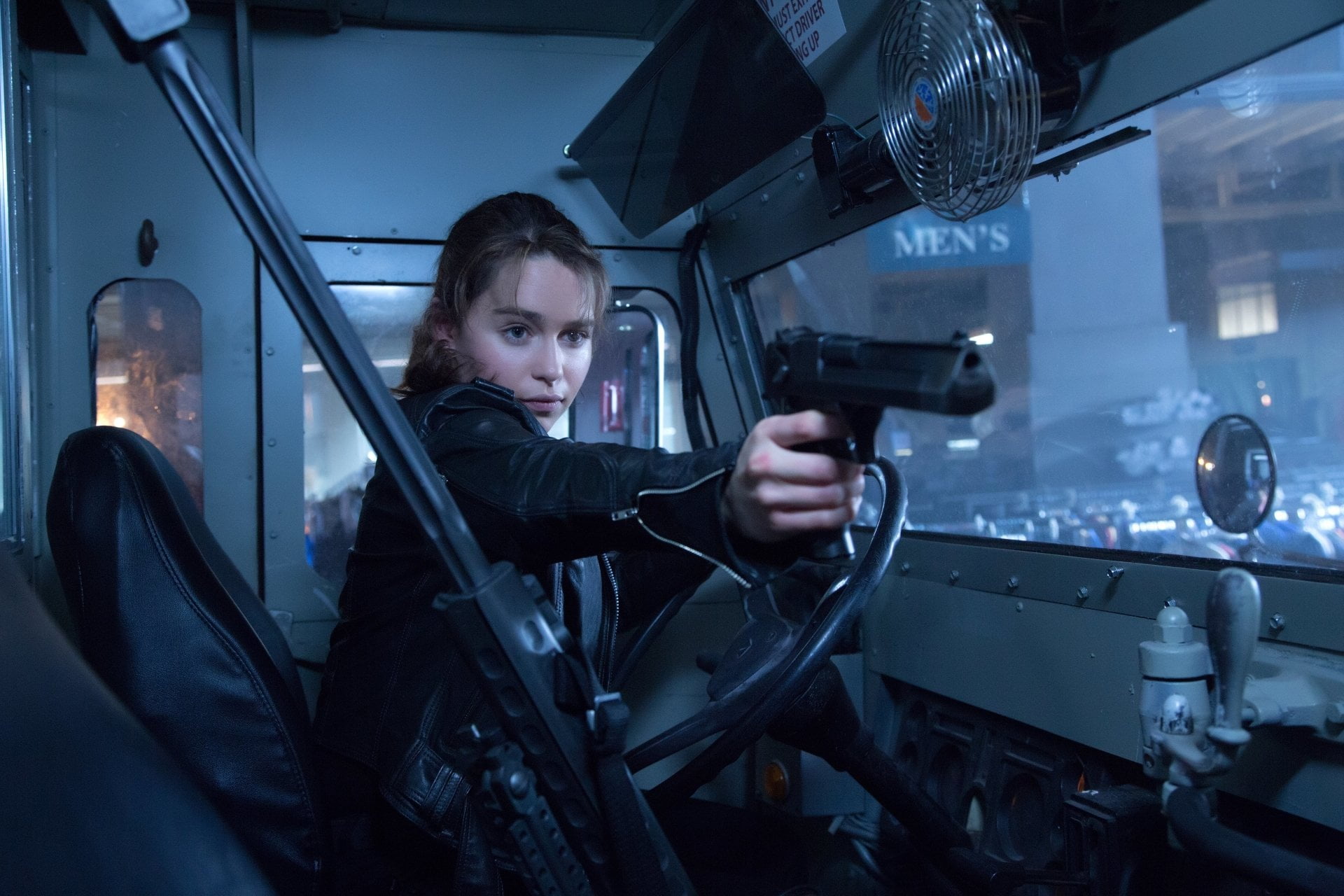 adult, glass - material, waist up, travel, Emilia Clarke, real people, young adult, Terminator Genisys, men, Terminator, mid adult, portrait, indoors, Sarah Connor, HD Wallpaper