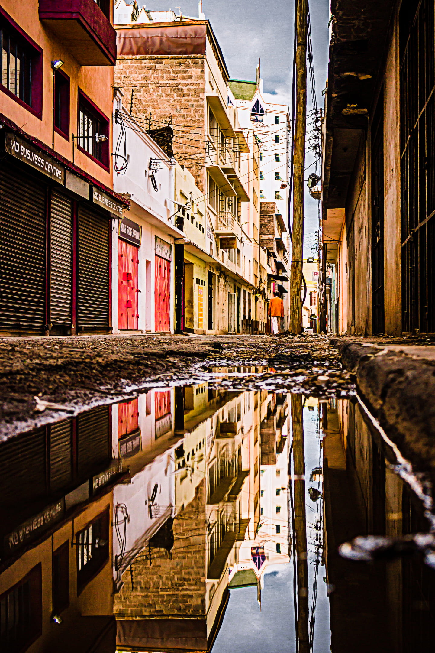 no people, canal, waterfront, nairobi, water, reflection, travel destinations, window, day, building, architecture, njugu lane, alley, transportation, street, Phone HD Wallpaper