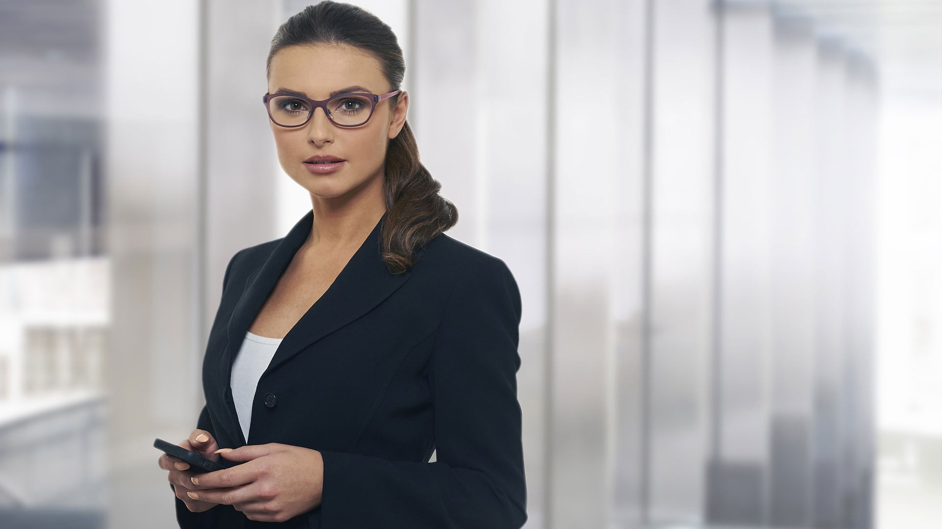 office, brunette, adult, women with glasses, business, business person, wireless technology, connection, model, well-dressed, beautiful woman, businesswoman, HD Wallpaper