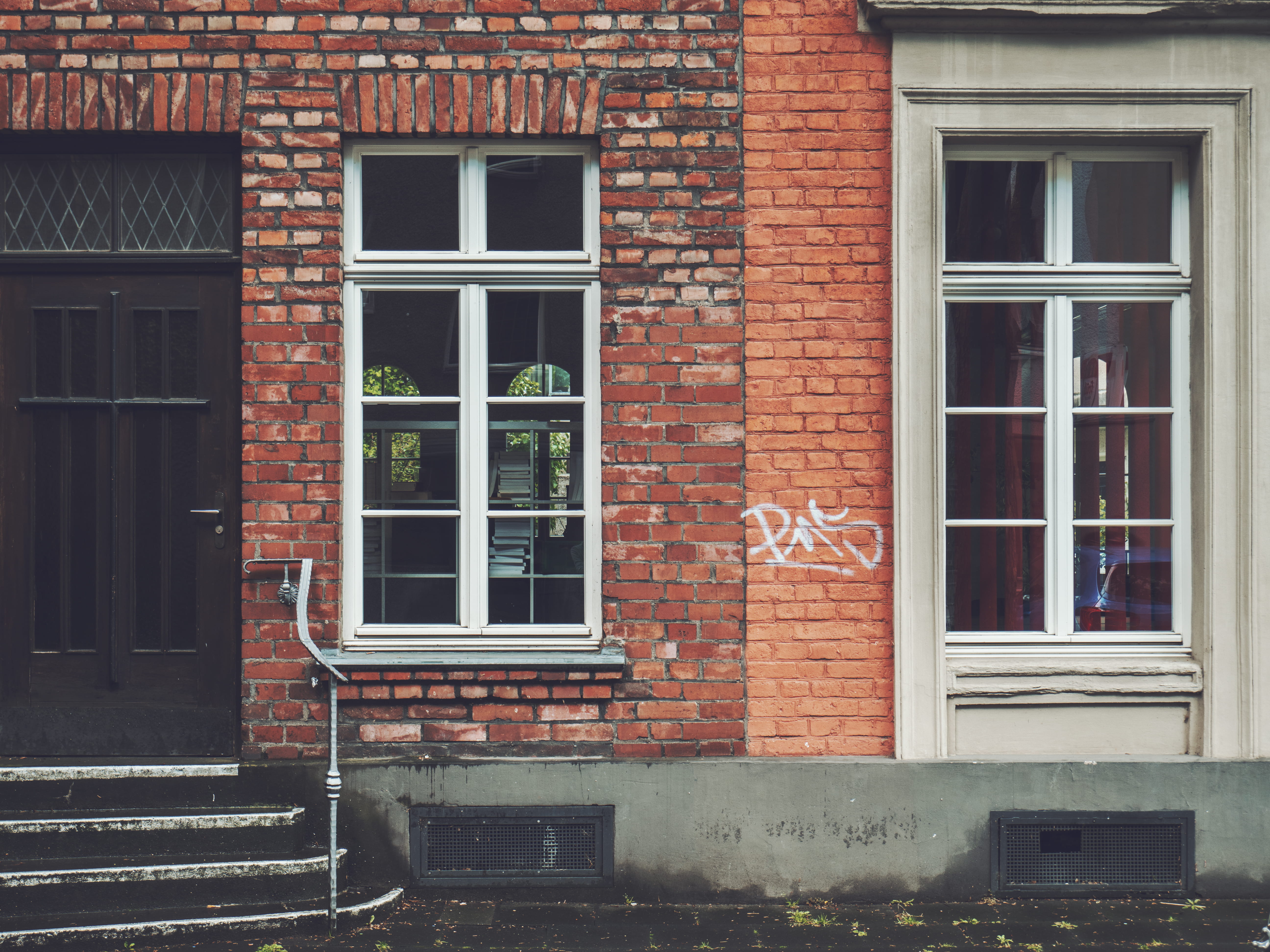 no people, brick, wall, deutschland, architecture, building, home exterior, brown, tag, closed, 5K, door, residential, built structure, residential district, HD Wallpaper
