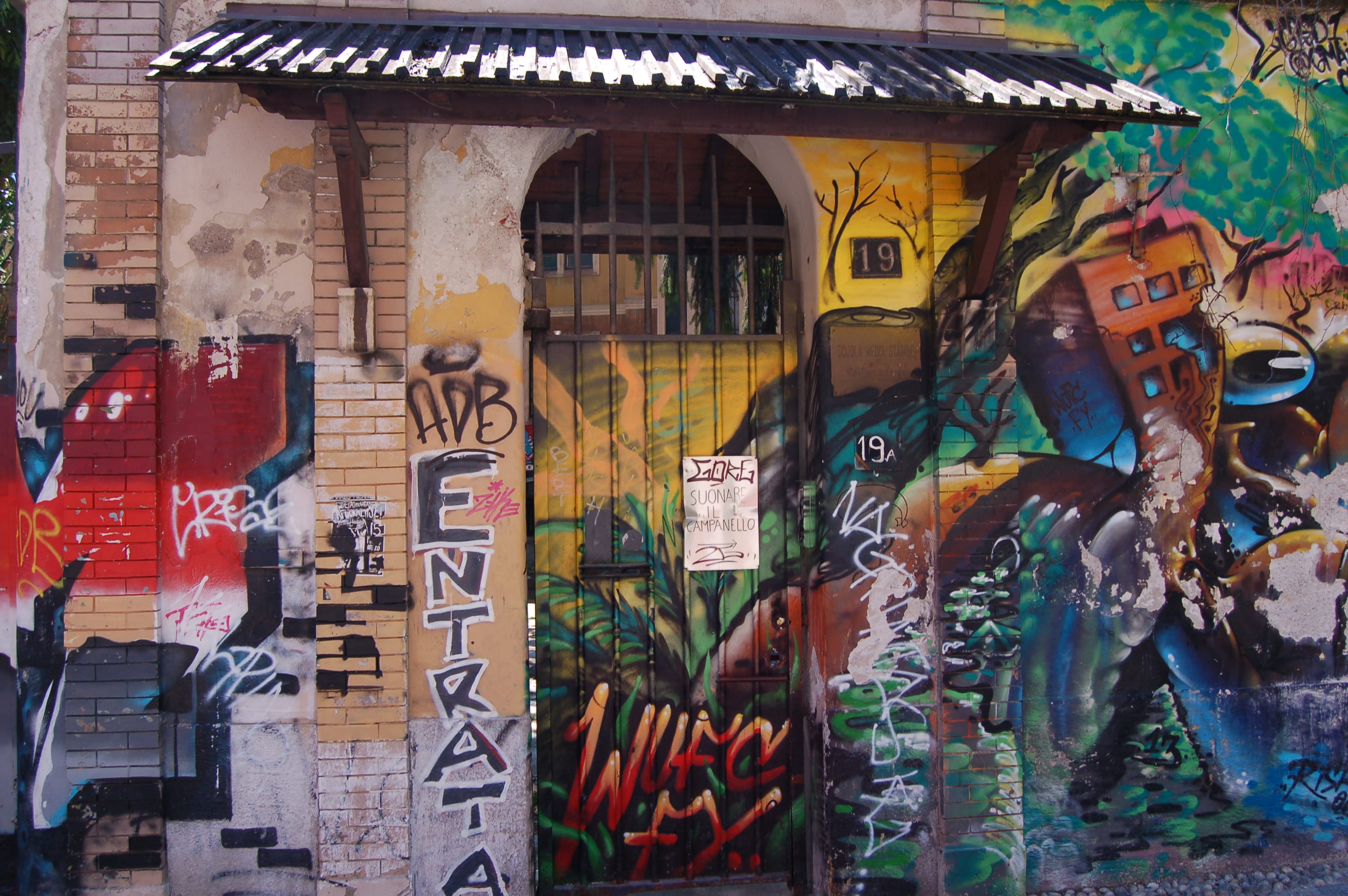 communication, colorful, city, human representation, art, stall, building exterior, color, design, street art, shop, symbol, art and craft, graffiti, wall - building feature, HD Wallpaper