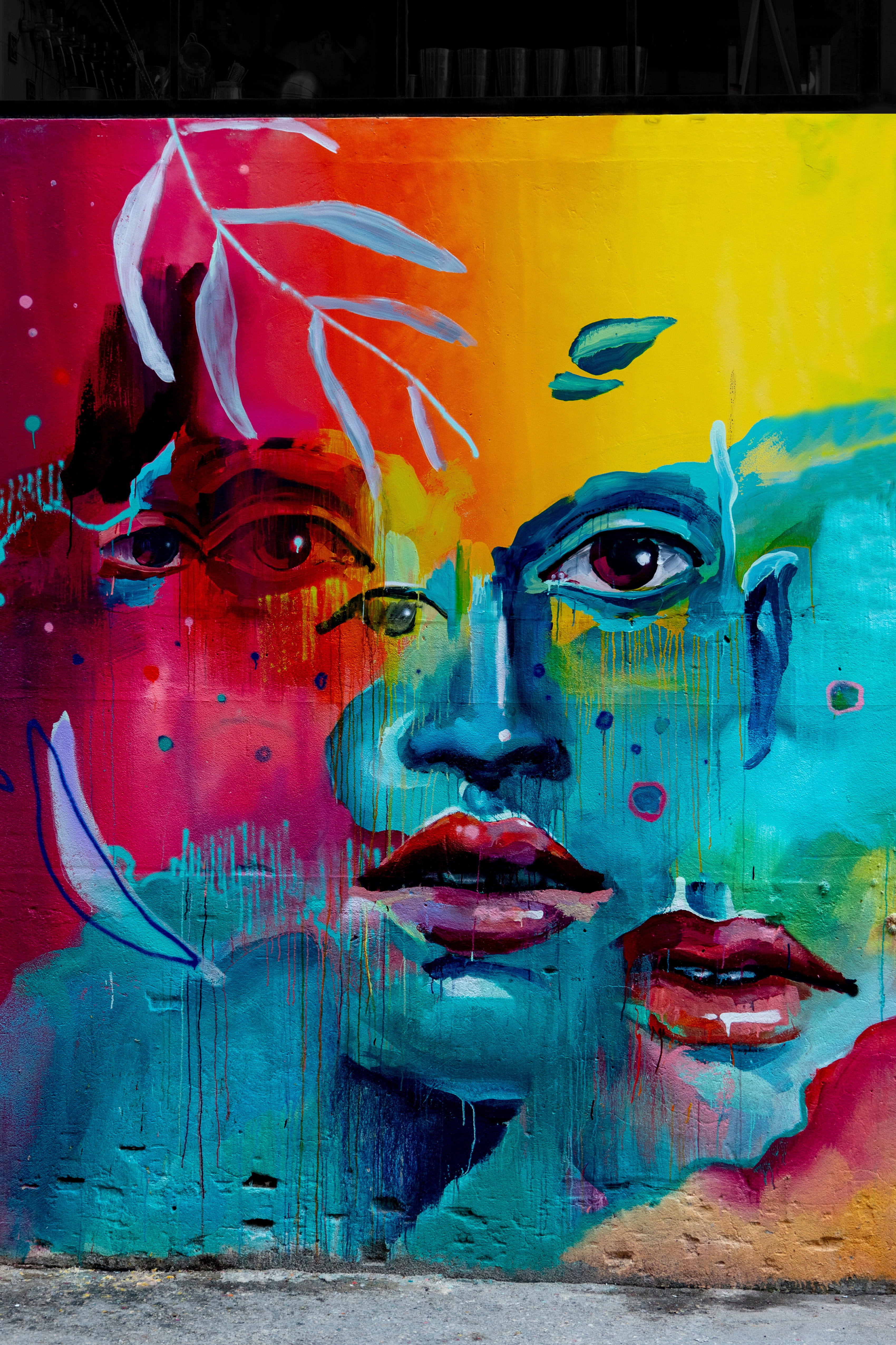 human representation, art and craft, festival, representation, painted, architecture, image, multi colored, graffiti, day, creativity, painting, outdoors, Phone HD Wallpaper