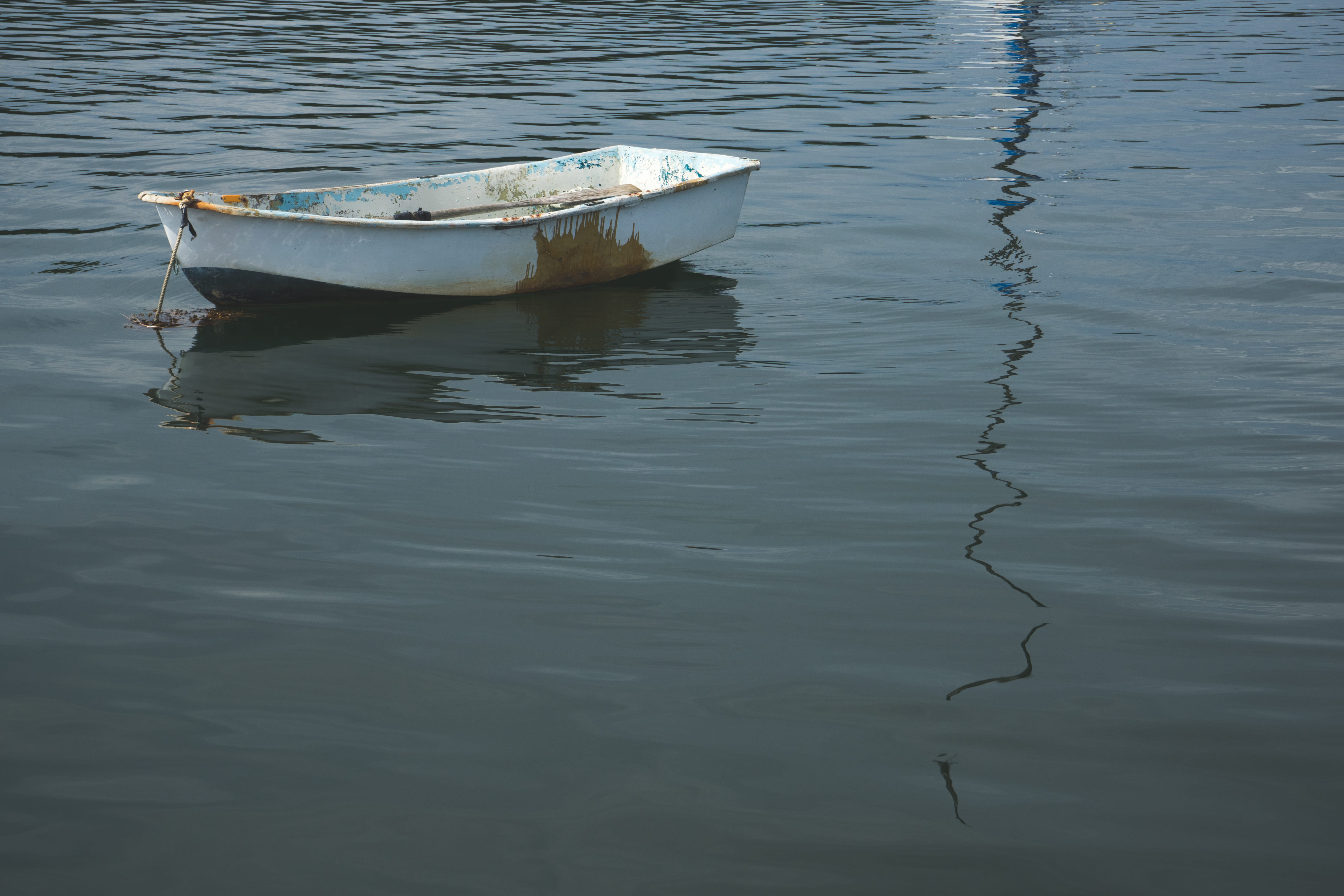 lake, nature, travel, sailboat, boat, high angle view, 5K, tranquil scene, saco, nautical vessel, refection, row, waterfront, rippled, anchor, day, explore, HD Wallpaper