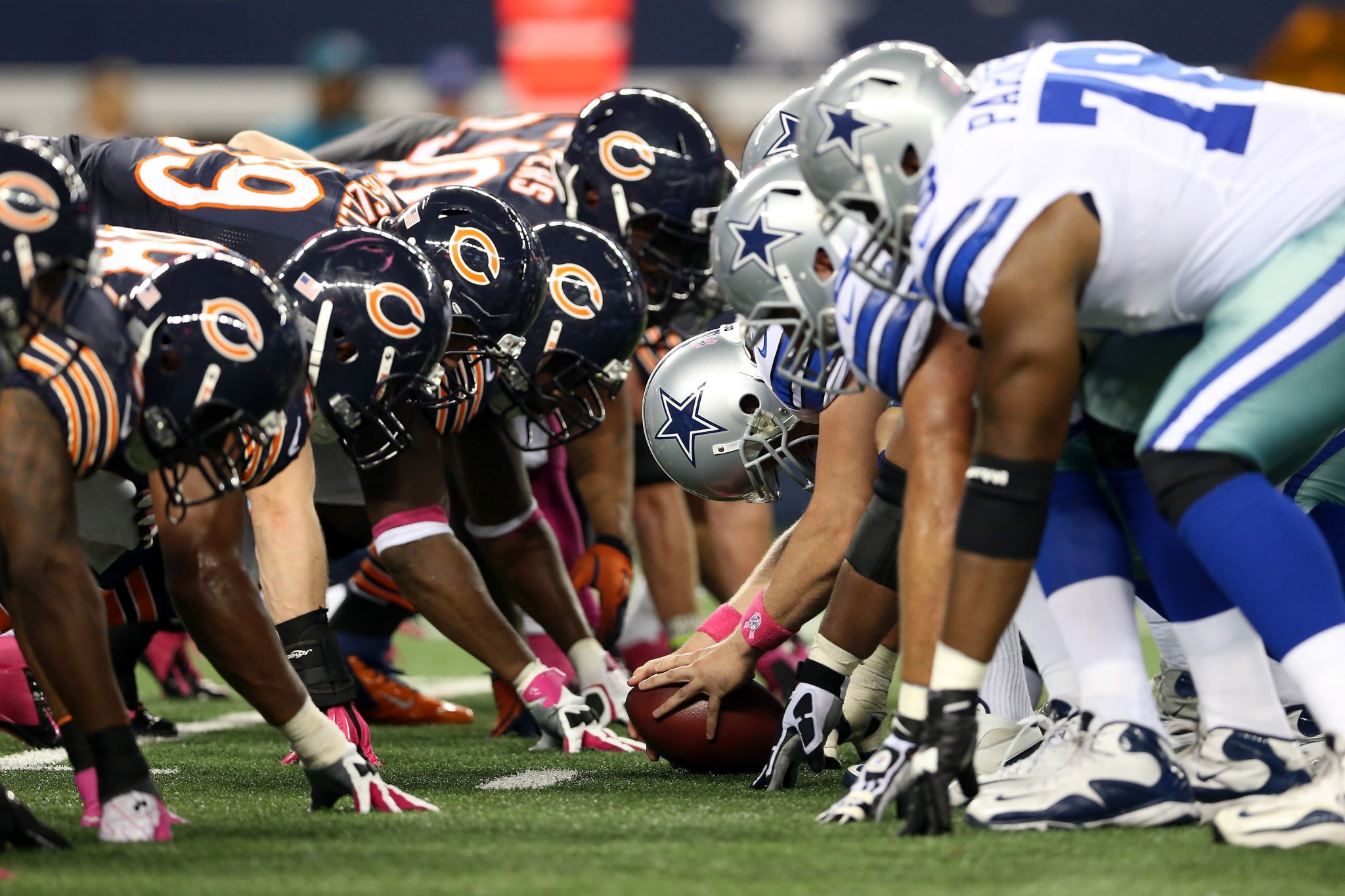 in a row, cooperation, headwear, sportsman, people, outdoors, conquering adversity, american football - sport, sport, athlete, 1080P, chicago bears background hd, HD Wallpaper
